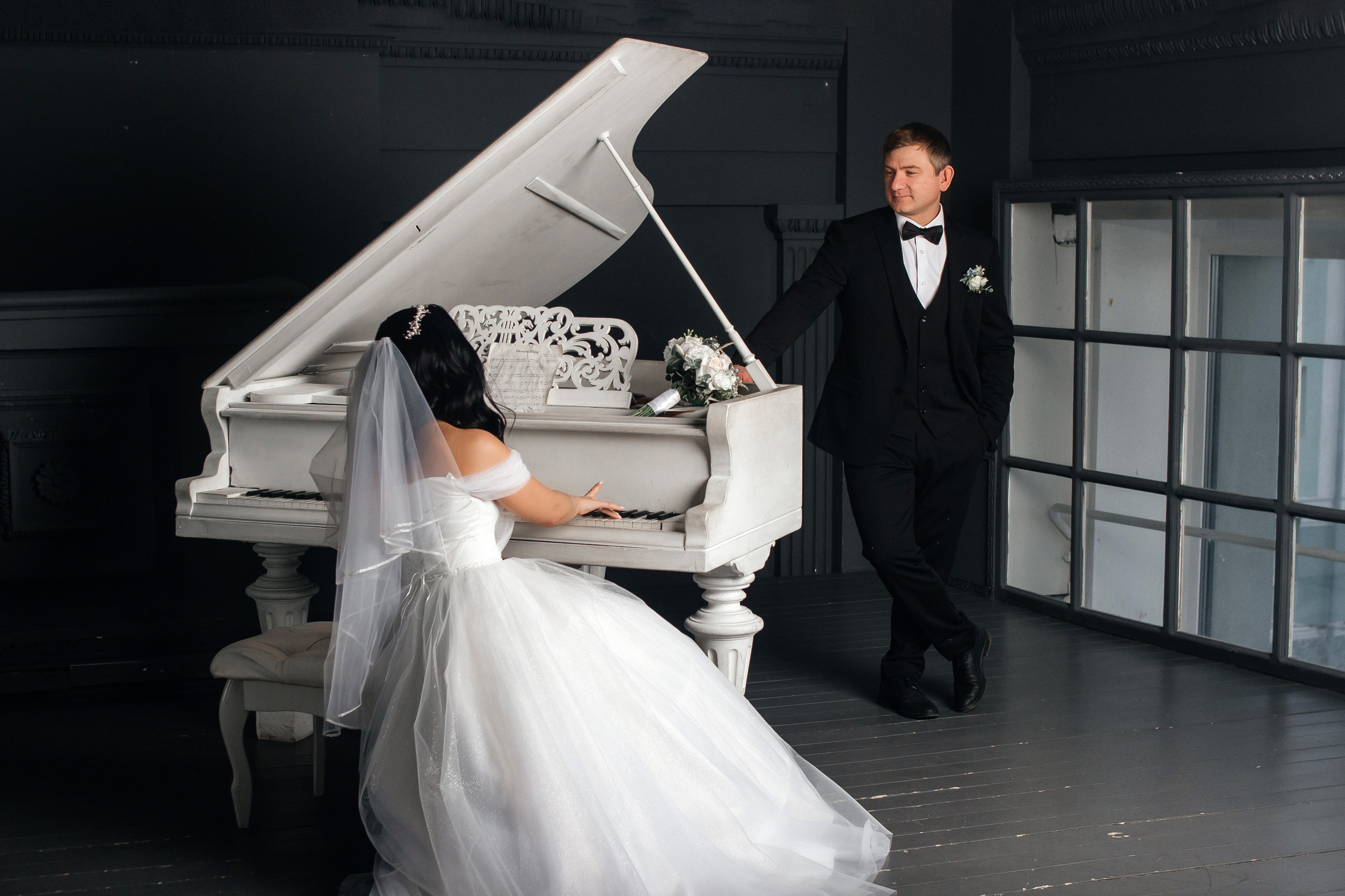 Свадебная фотосъемка для двоих в студии Акт Первый. Свадебный фотограф и фотограф Love-Store в Нижнем Новгороде Анастасия