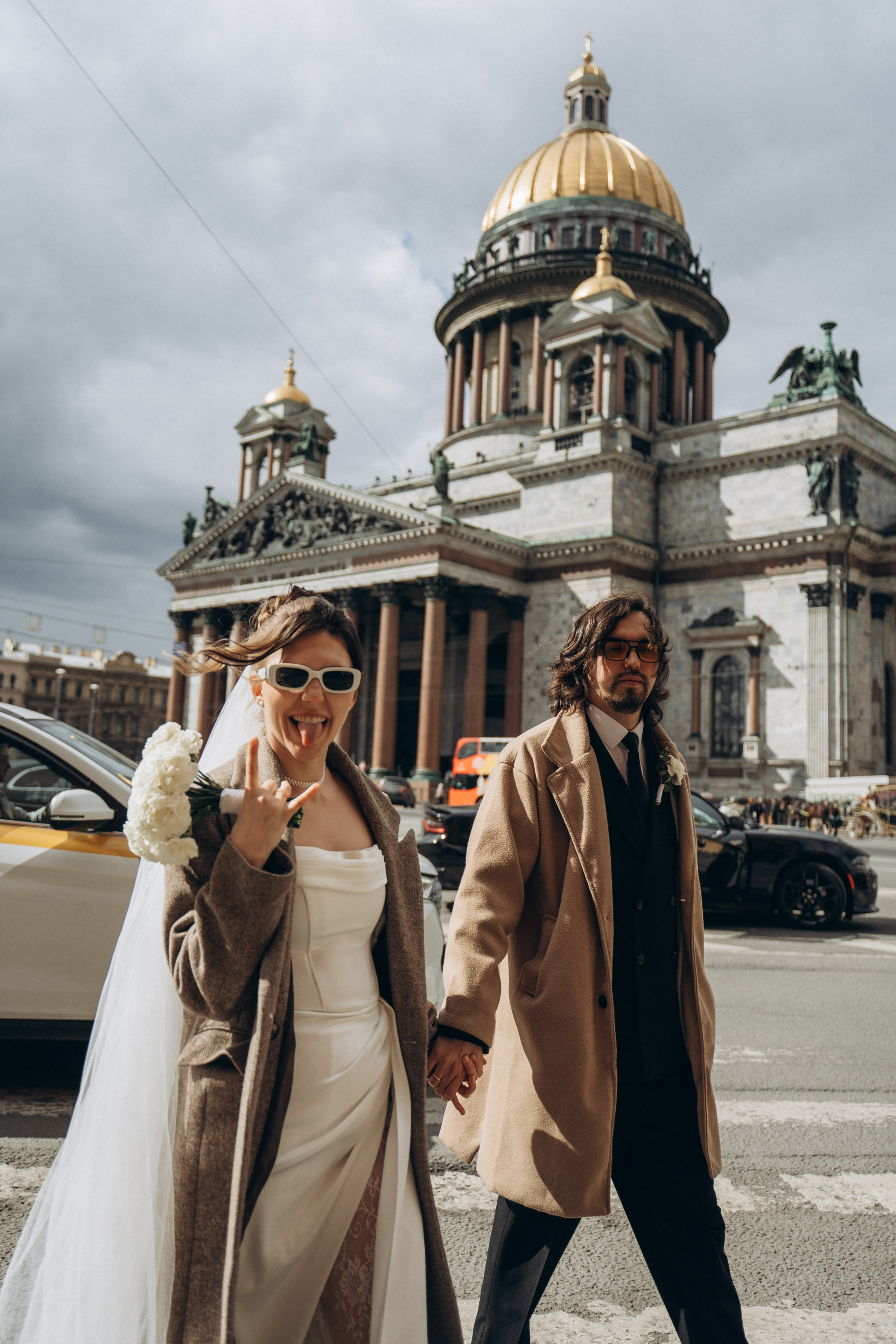 Любовь По-Питерски (1 Дворец, Дом Ученых, Зимняя канавка, Казанский и Исаакиевский собор, и банкет). Фотограф в Санкт-Петербурге — Лучина Екатерина