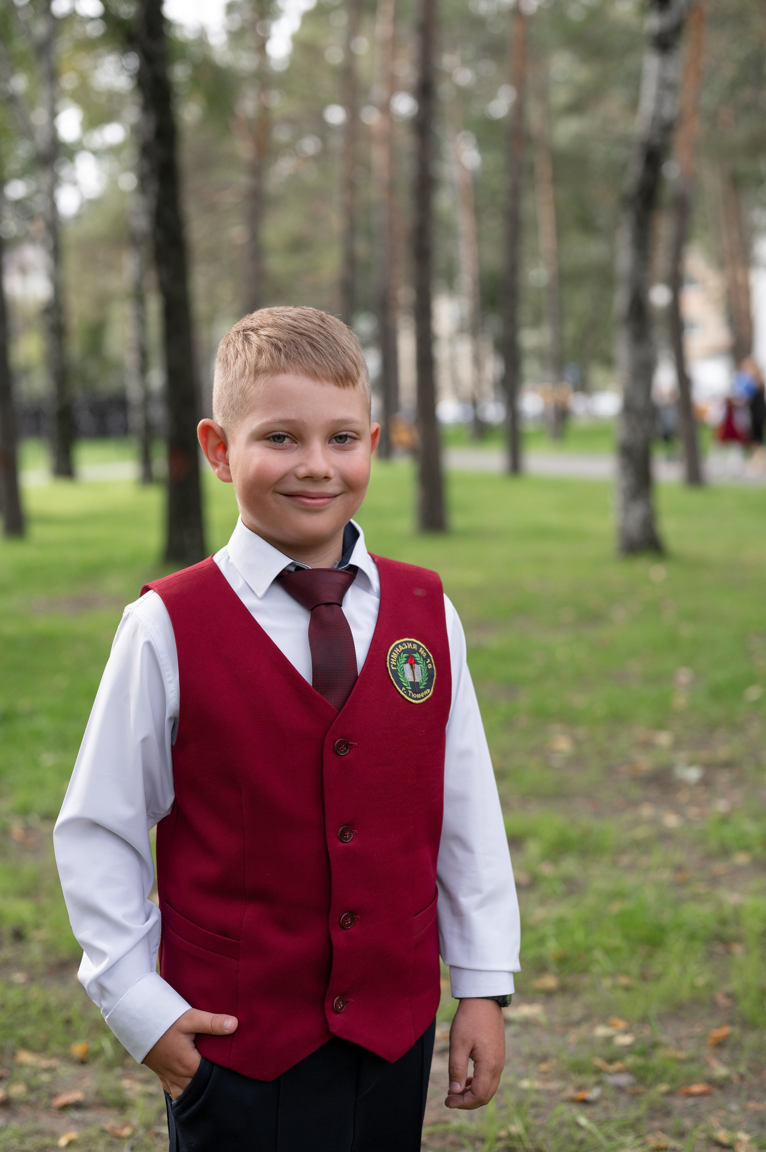 1 сентября 16 гимназия 2 класс (линейка + в классе+ на улице). Фотограф новорожденных, семейный детский в Тюмени Татьяна Морозова