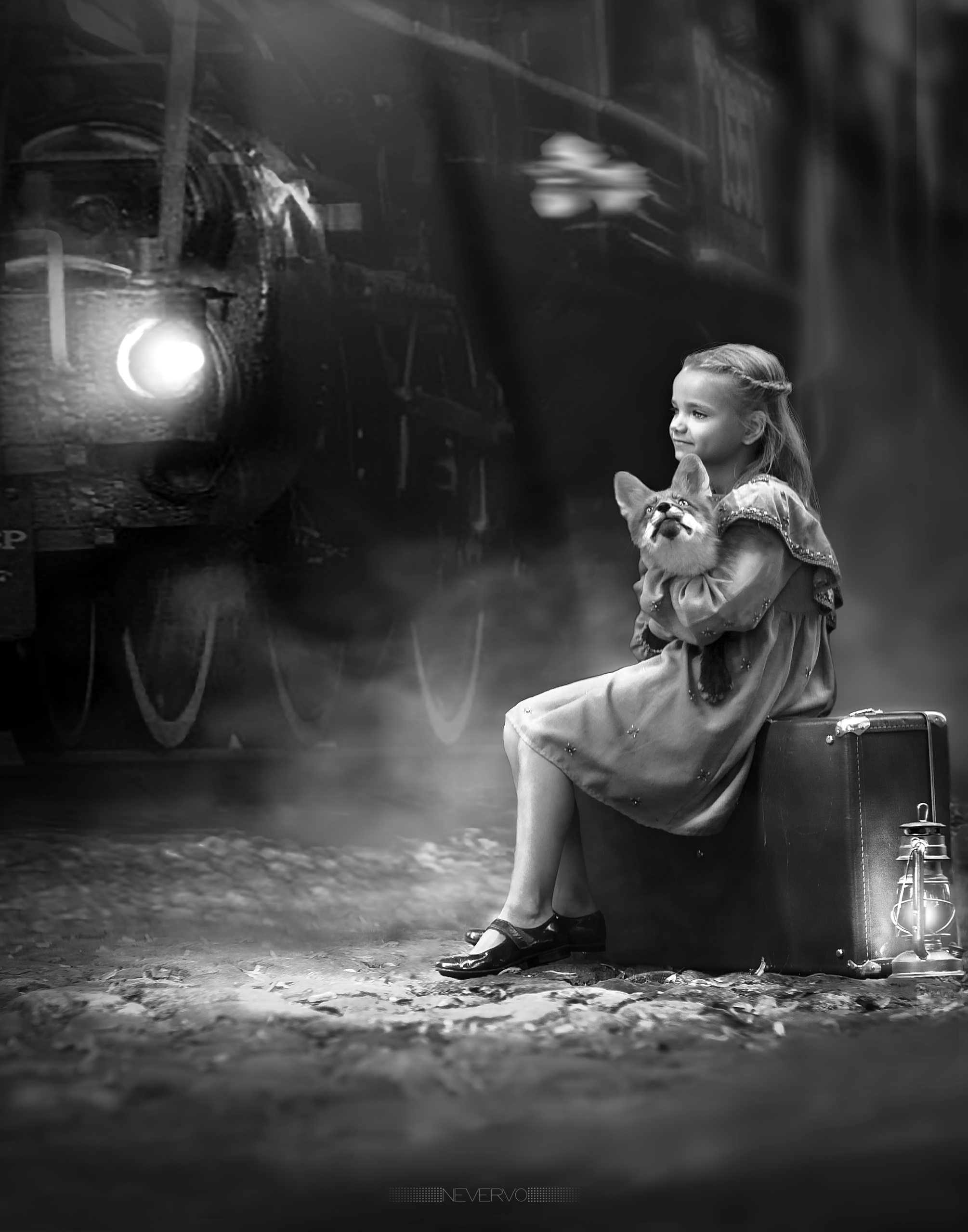 Черно-белая фотосъемка. B&W съемка в Москве. ЧБ фотограф Олег Голишник. Арт-фотограф Олег Голишников. Творческая мастерская