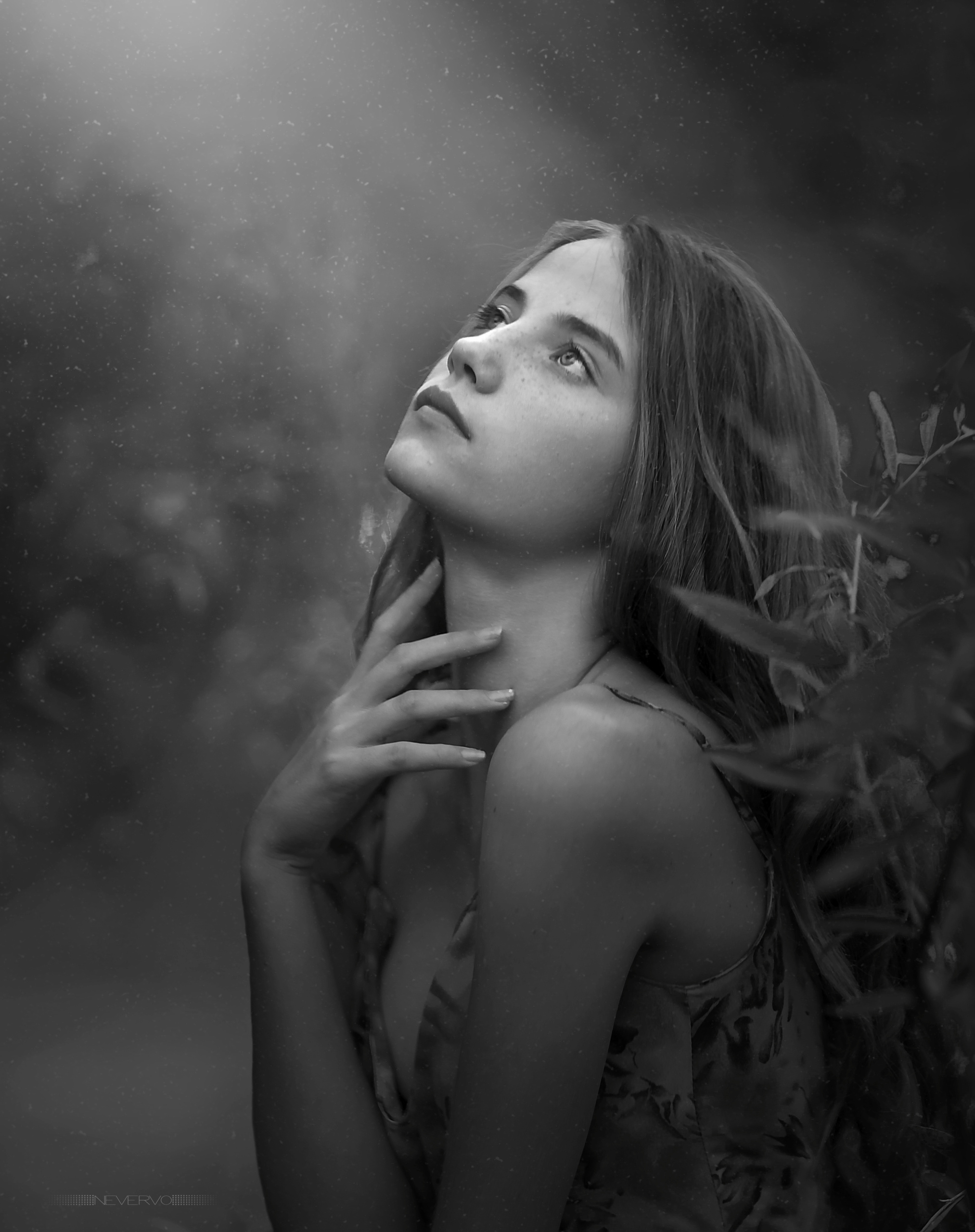 Черно-белая фотосъемка. B&W съемка в Москве. ЧБ фотограф Олег Голишник. Арт-фотограф Олег Голишников. Творческая мастерская