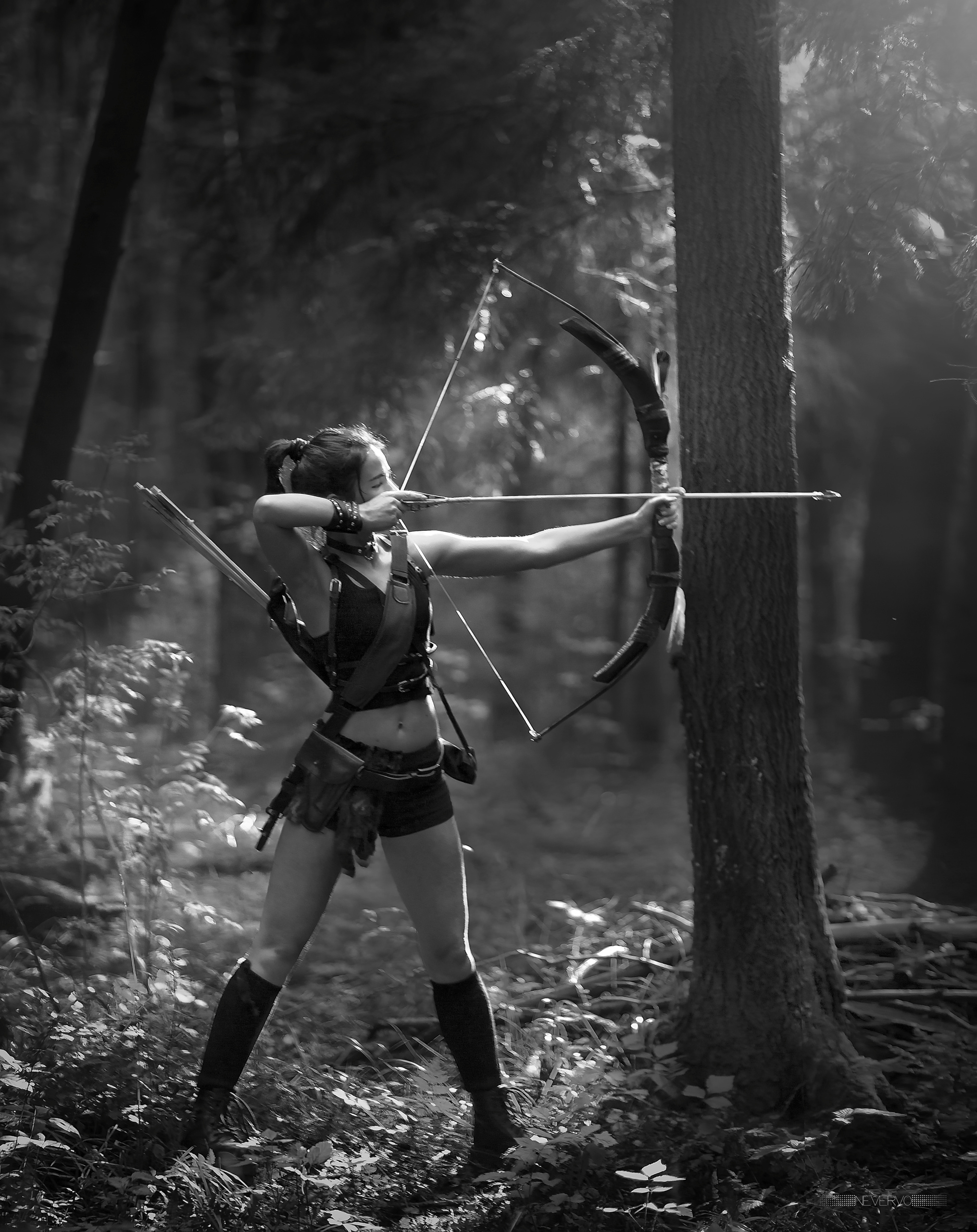 Черно-белая фотосъемка. B&W съемка в Москве. ЧБ фотограф Олег Голишник. Арт-фотограф Олег Голишников. Творческая мастерская