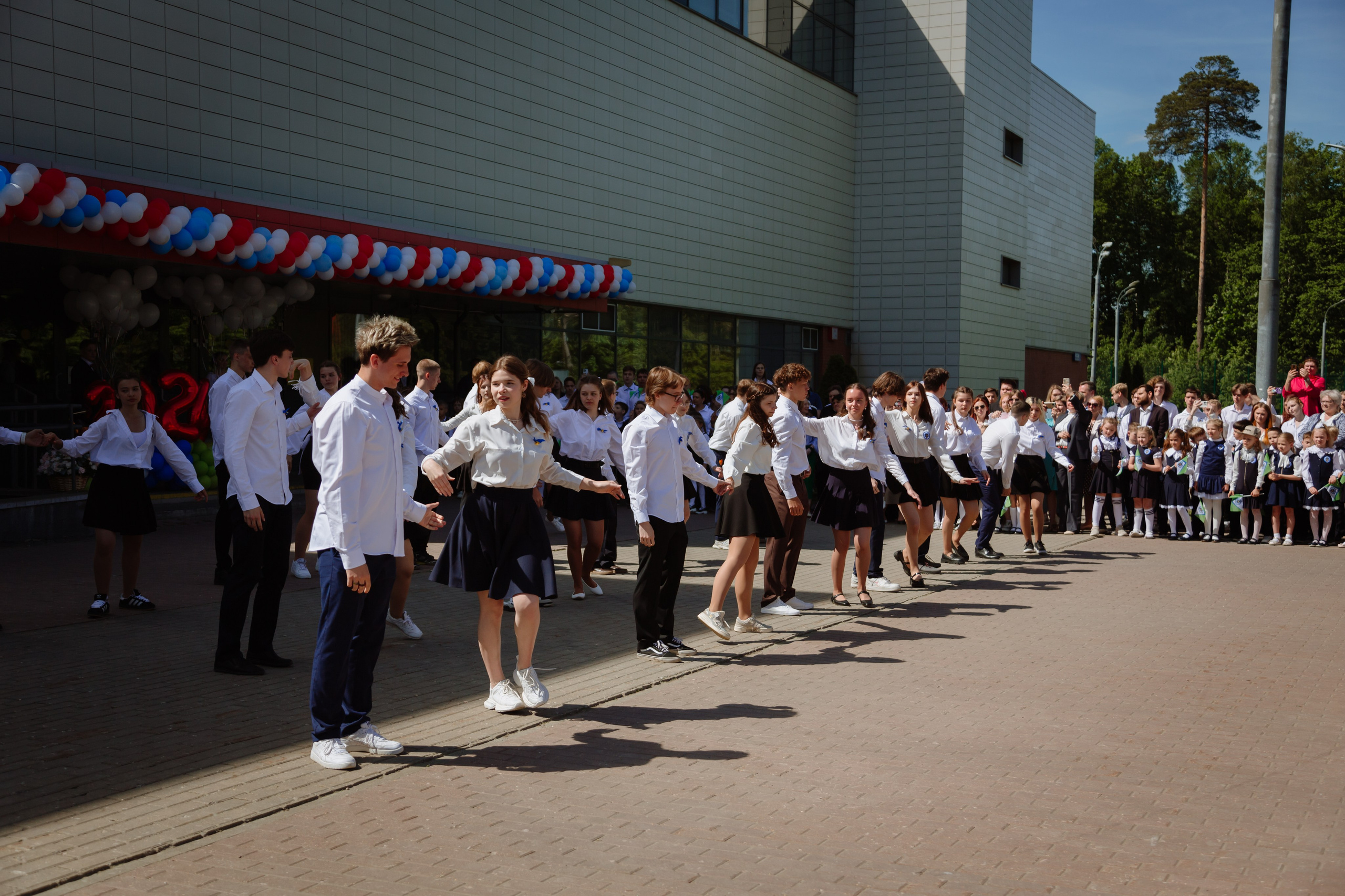 Последний звонок 2024 (2 часа фотосъемки). Профессиональный фотограф Надежда Антонова