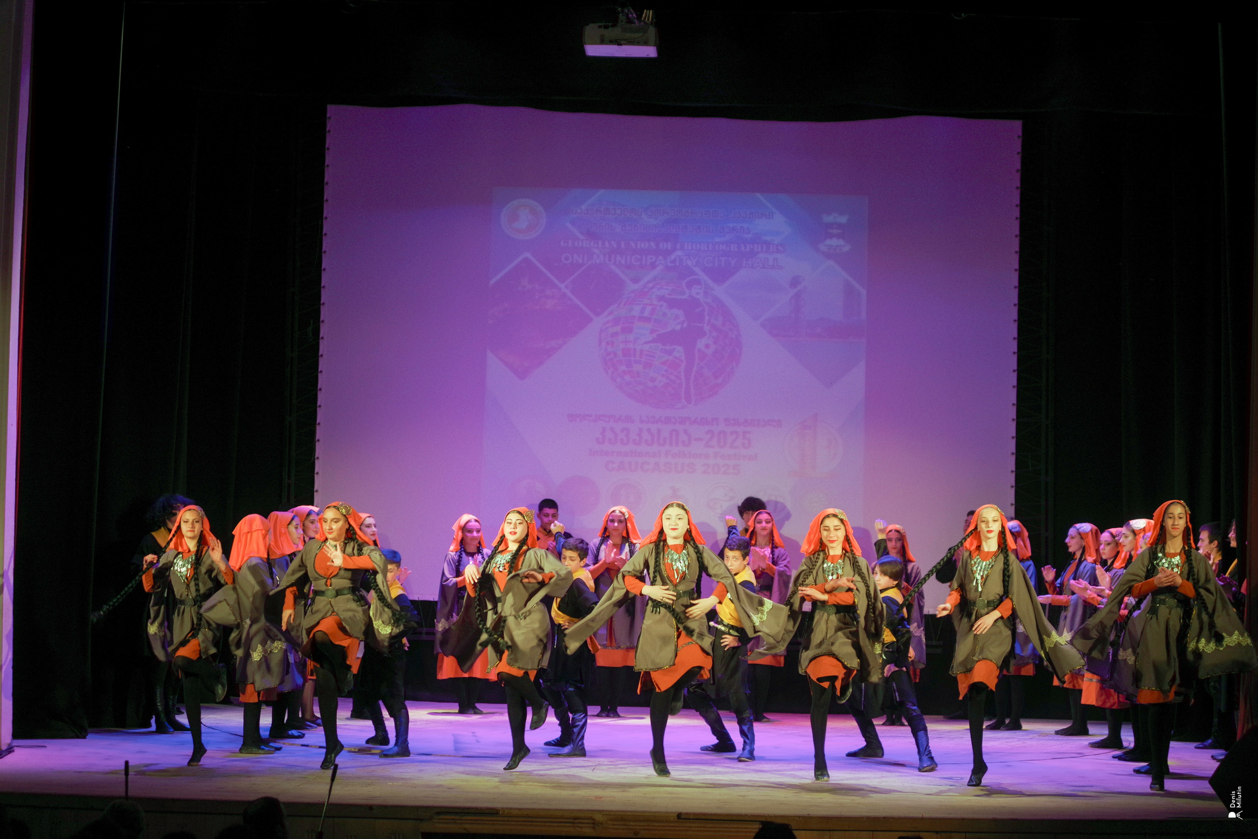 Танцы в прекрасном Они. Портретный фотограф Денис Милютин