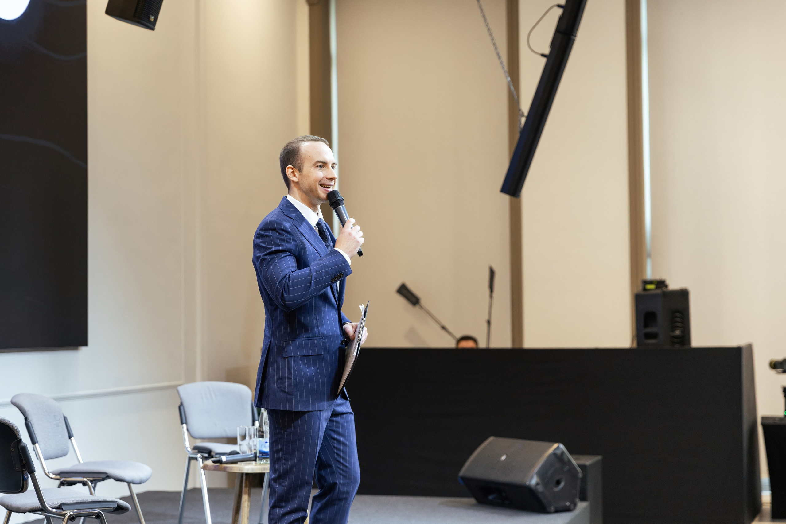 Конференции. Ведущий мероприятий Борис Третьяк