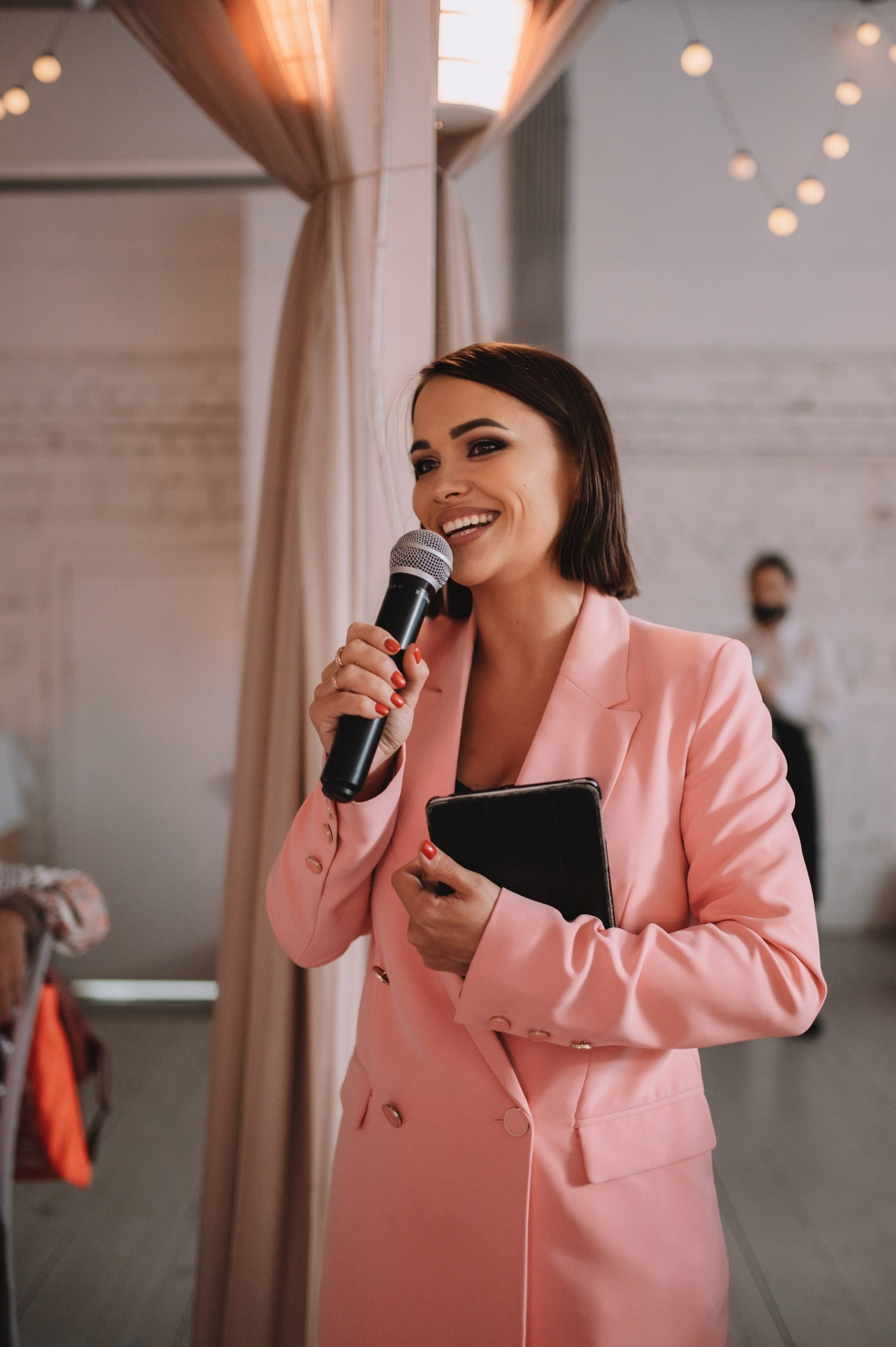 Ведущая Наталья Бойчук. Проведение свадеб в Москве и Московской области. Ведущий на свадьбу в Москве. Свадебная ведущая в Москве. Ведущая на свадьбу в Москве