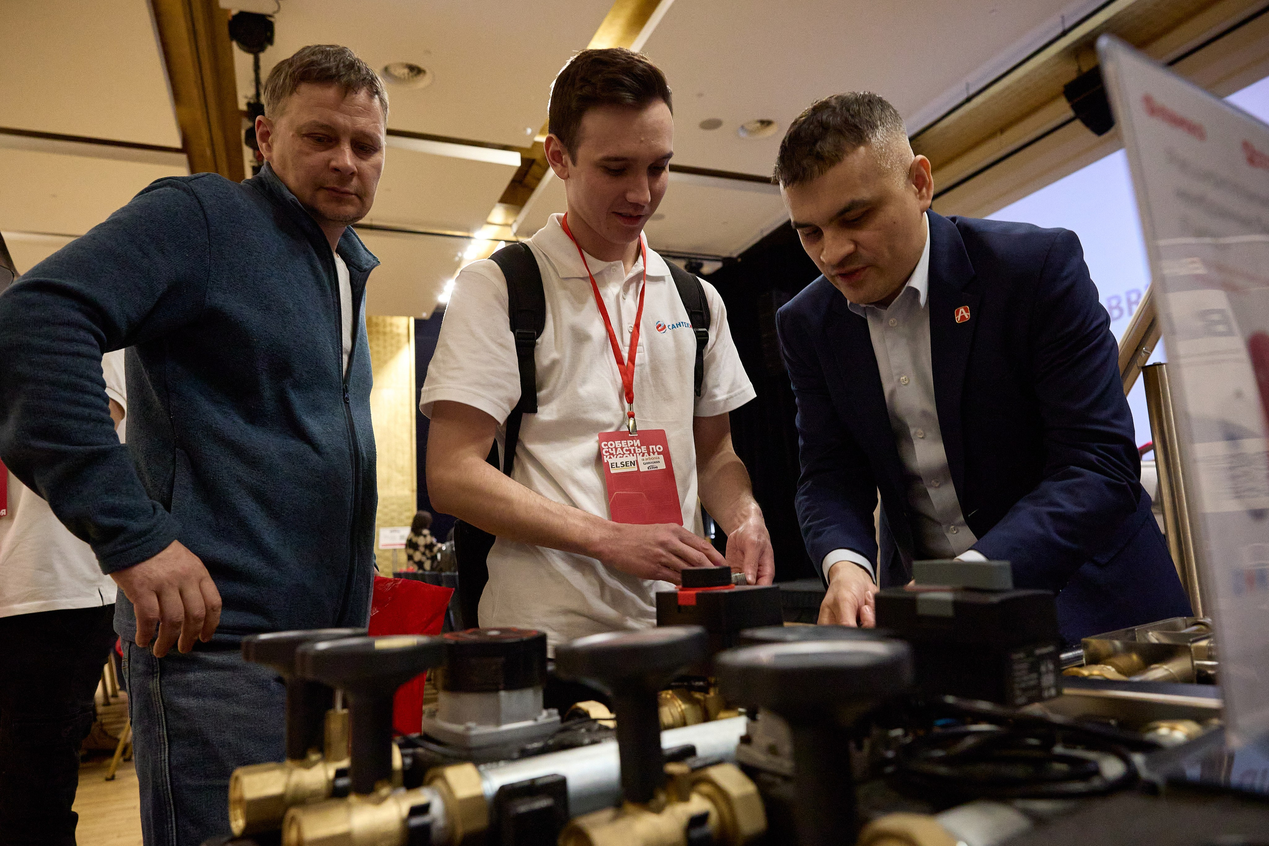 Мастер Ватт, конференция Екатеринбург 2023. Предметный и репортажный фотограф Алексей Кротов