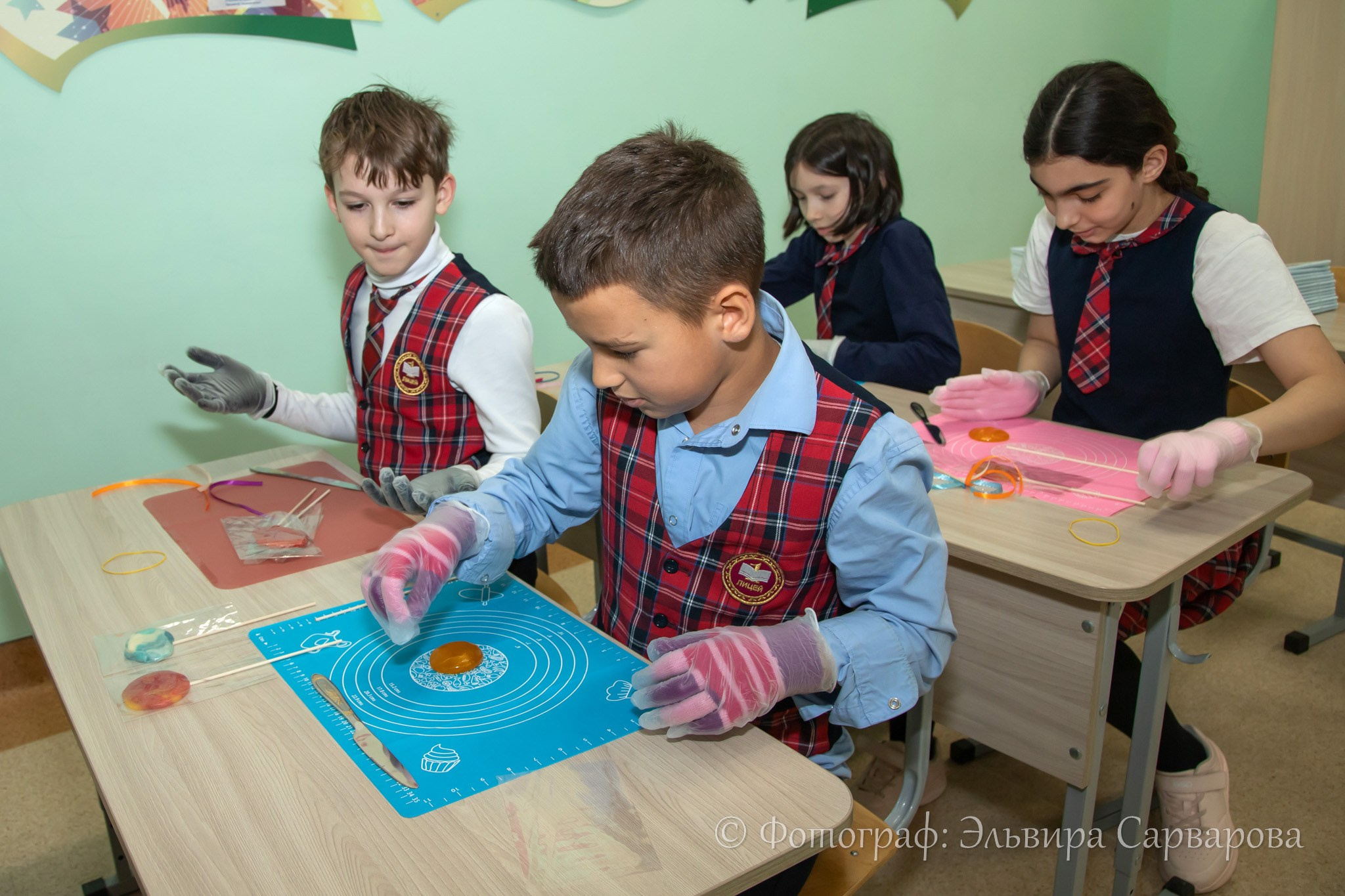 Мастер-класс по леденцам. Репортажный Фотограф