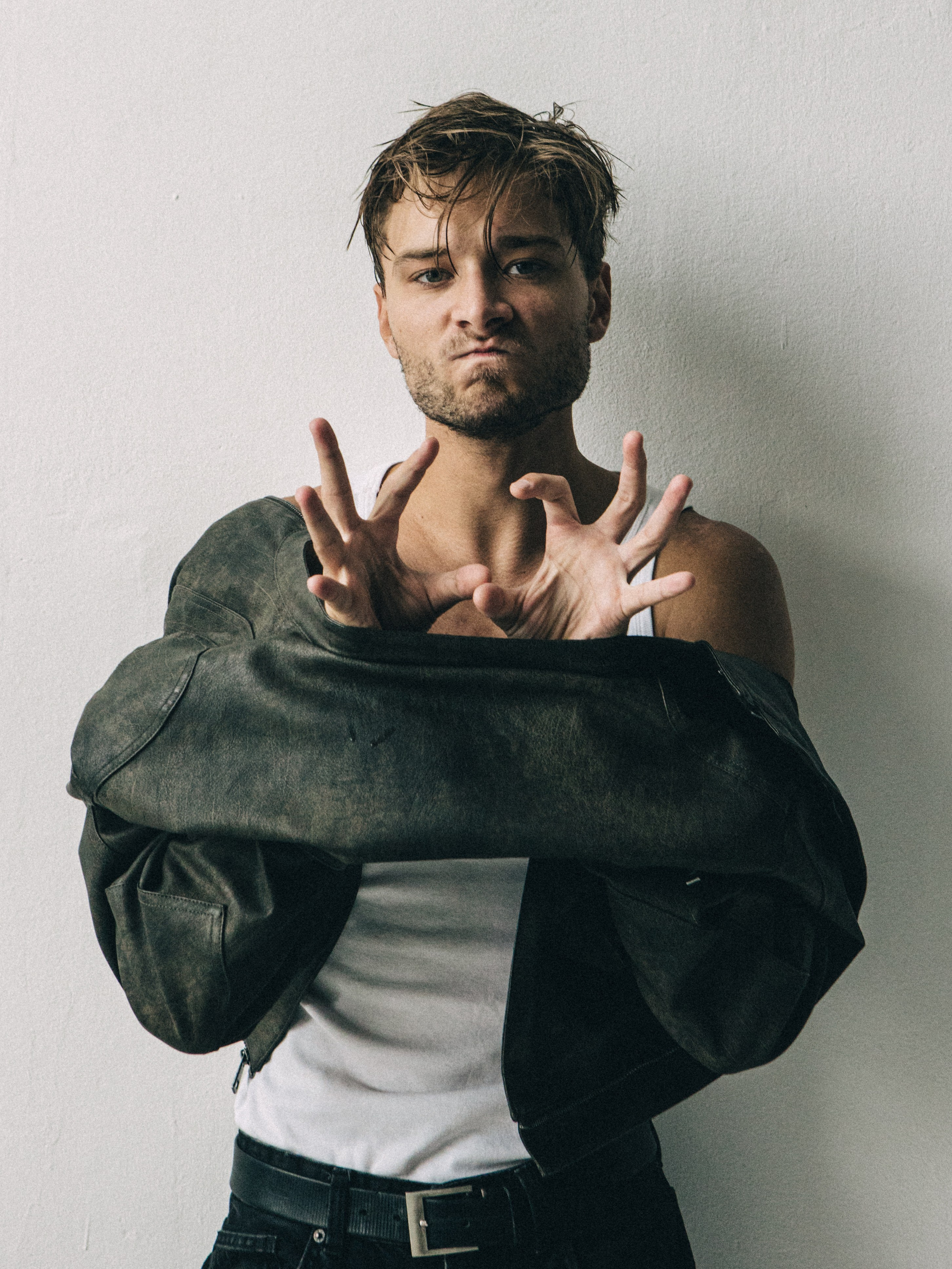 Денис. Главная