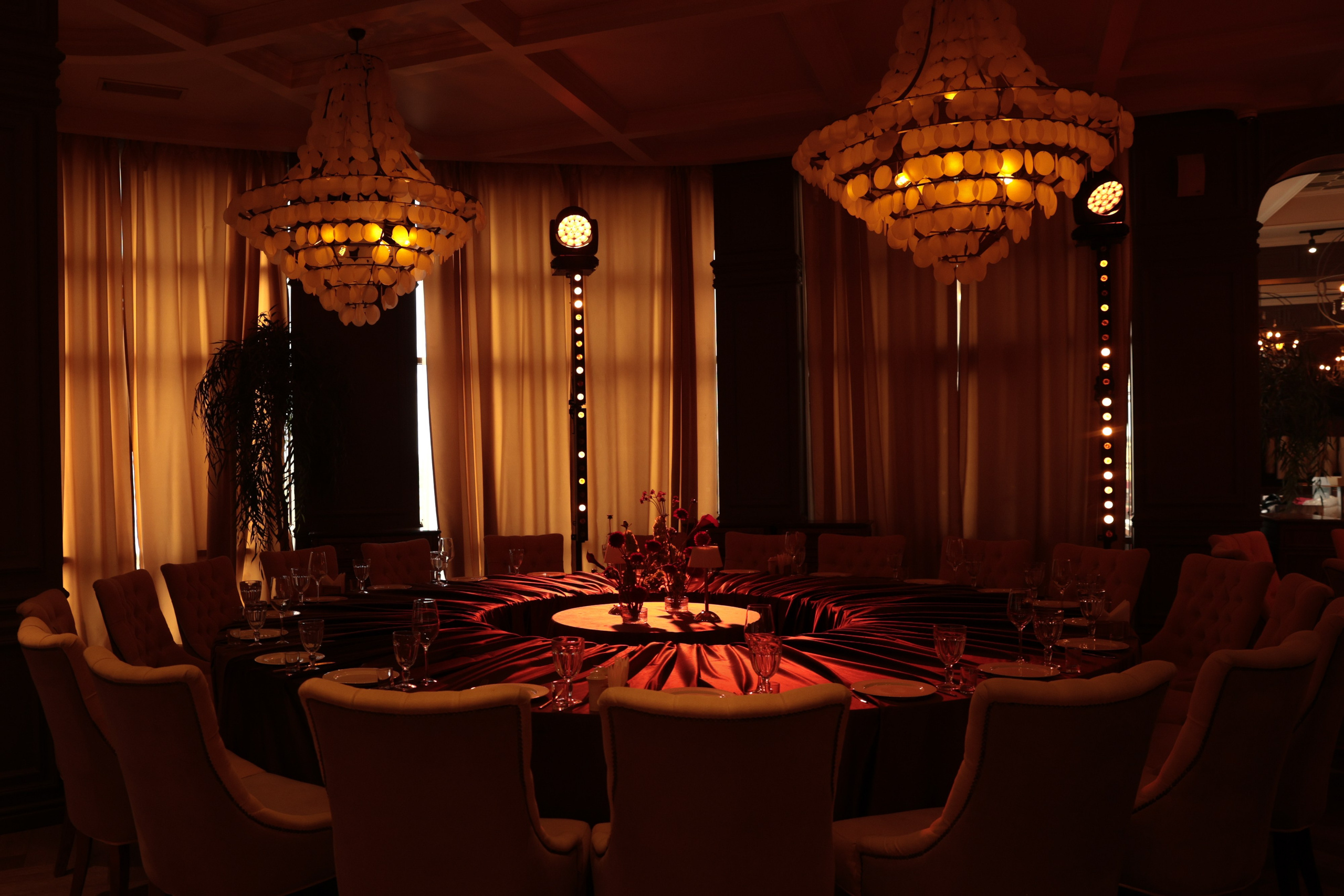 Фото: Сахарова Мария (основной фотограф), Романова Анна (backstage)