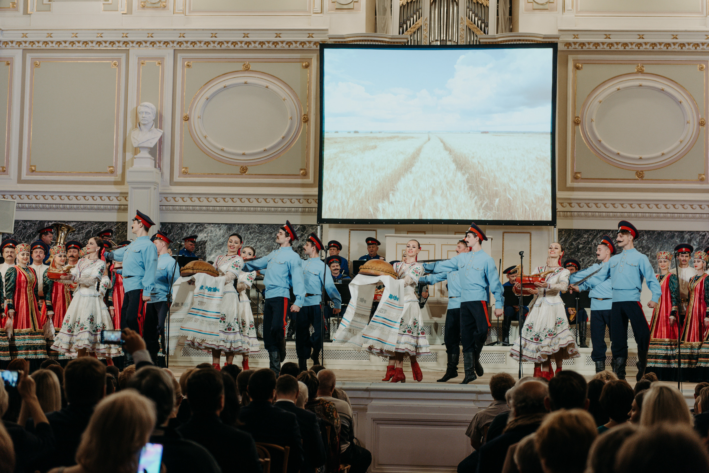 концерт Государственного академического ансамбля песни и пляски Донских казаков им. А. Квасова в Государственной академической капелле, фотограф на концерт, фотограф на мероприятие, контент фотограф