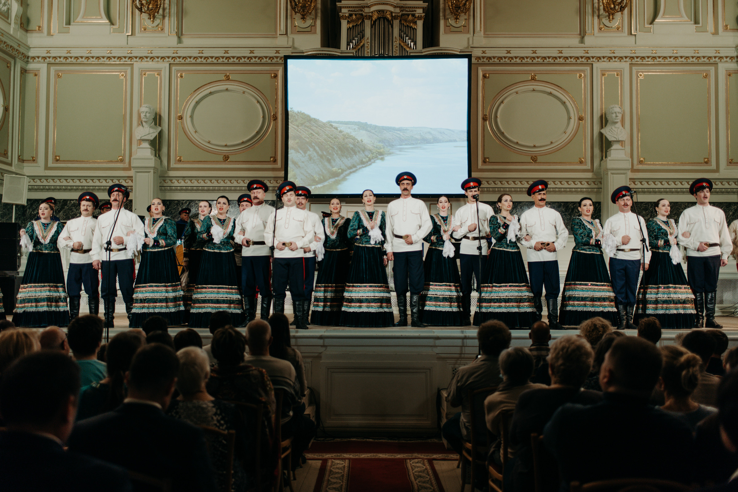 концерт Государственного академического ансамбля песни и пляски Донских казаков им. А. Квасова в Государственной академической капелле, фотограф на концерт, фотограф на мероприятие, контент фотограф