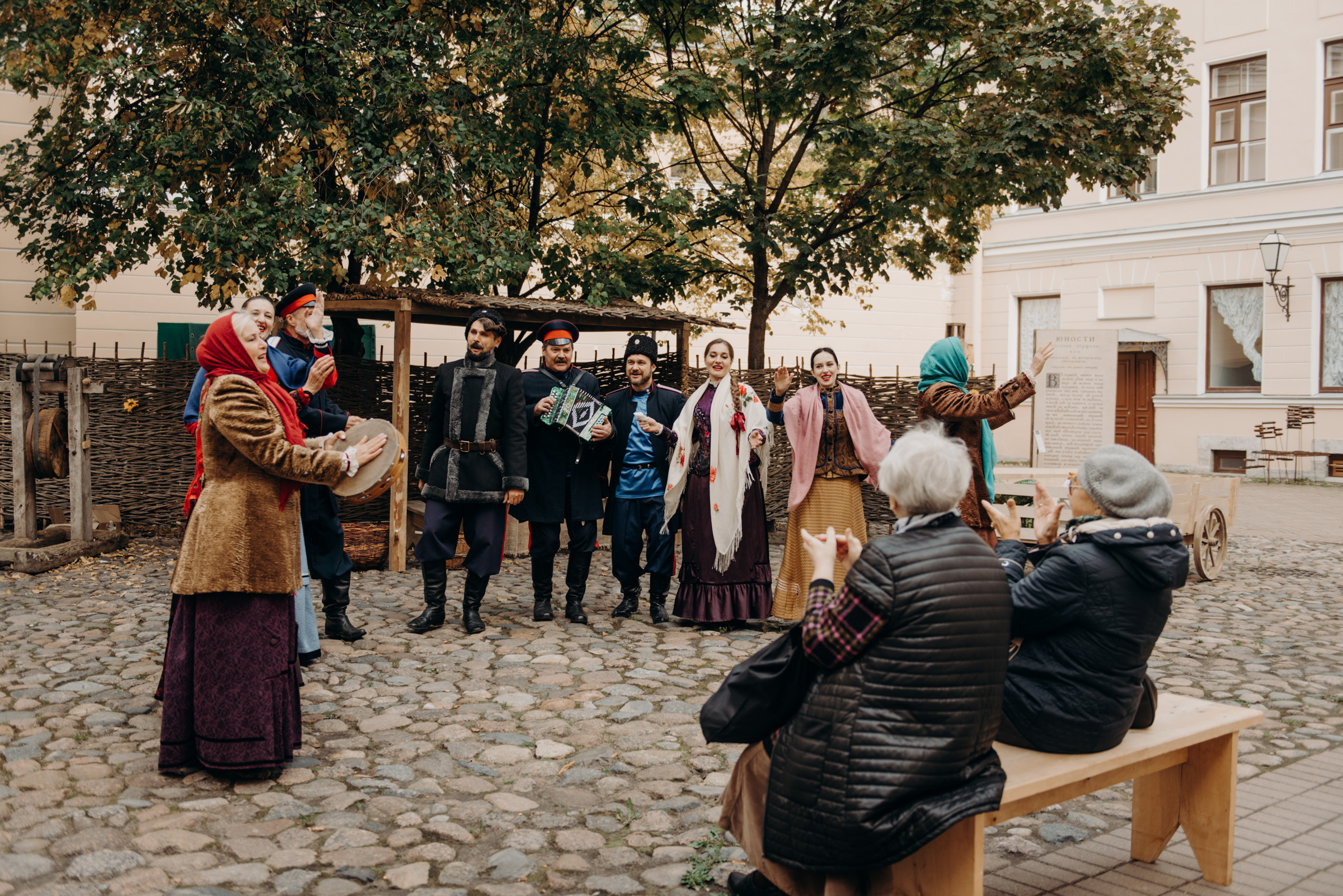 открытие выставки музеев, ремёсел и промыслов Дона в СПб, фотограф на мероприятие в СПб, контент фотограф, фотограф на выставку