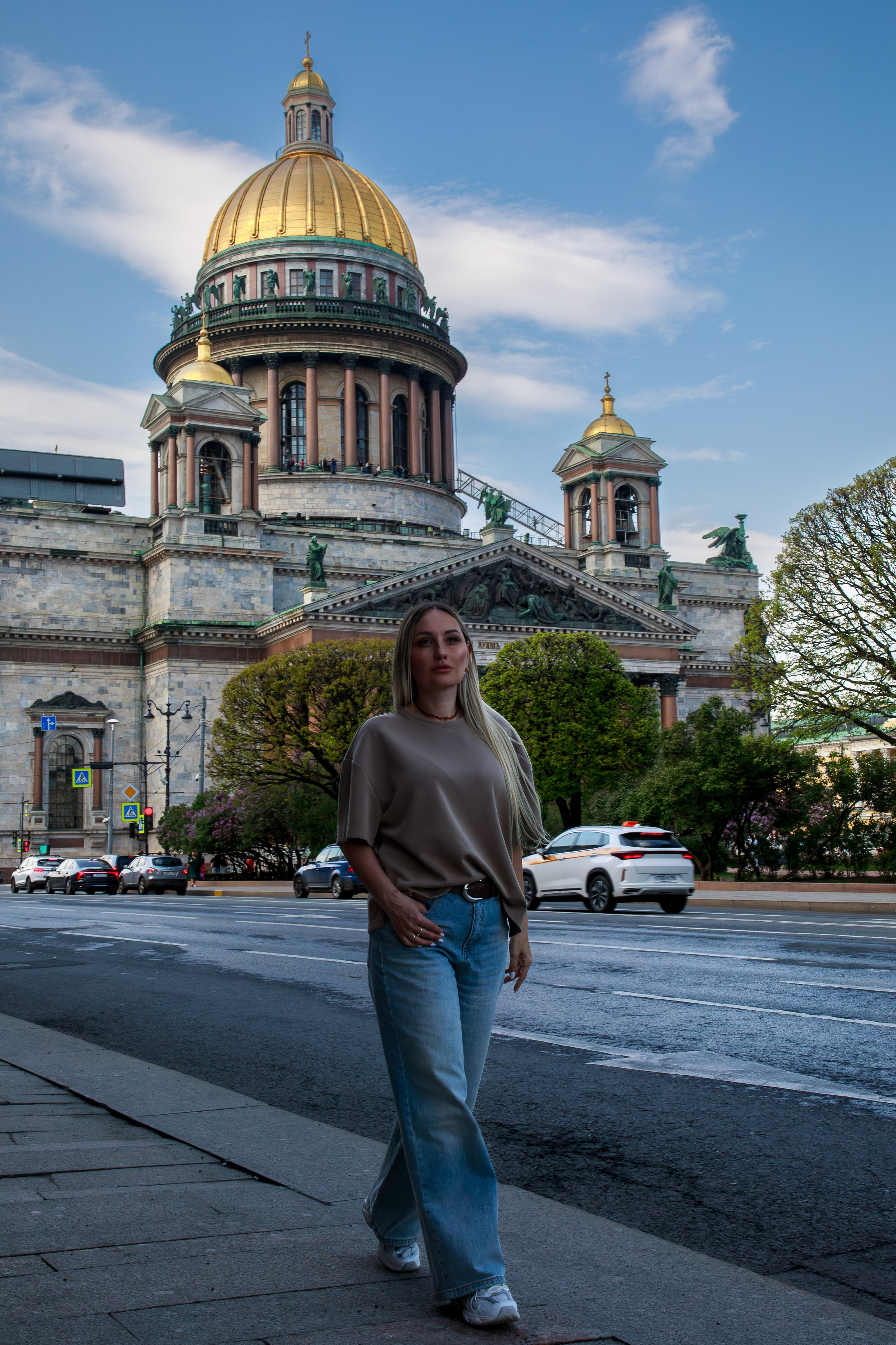 Прогулка у Исаакиевского собора с Анной. Фотограф в Санкт-Петербурге Таня Михайлова