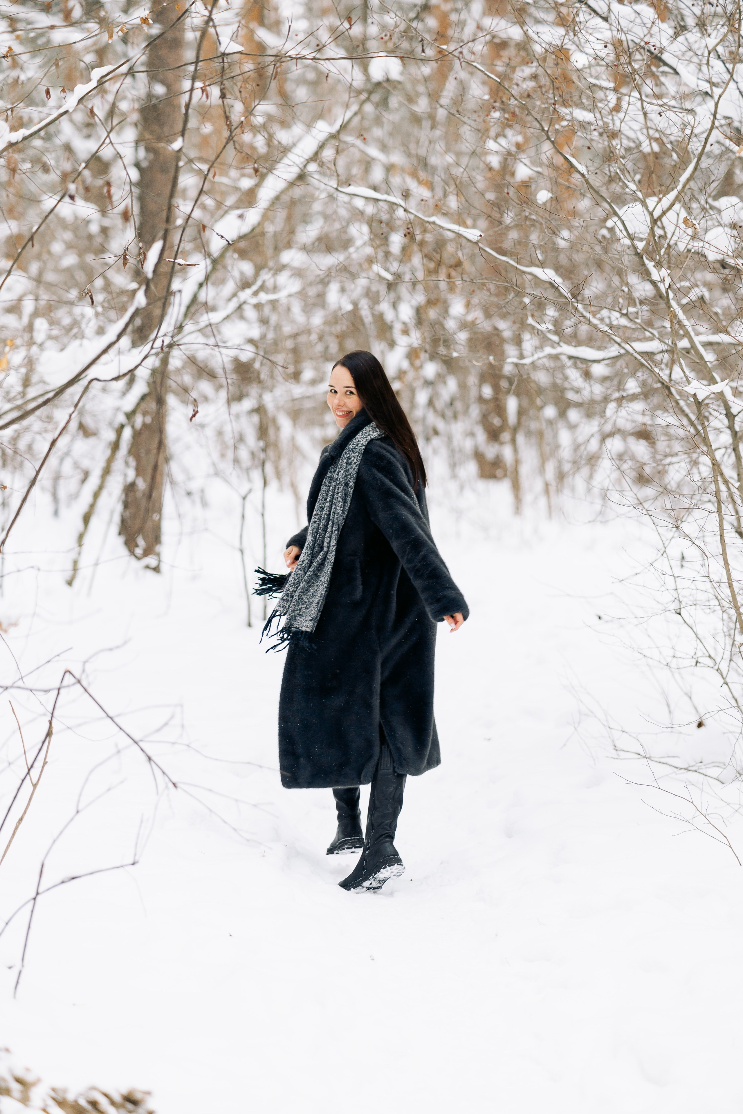 Женский портрет в лесу. Семейный Фотограф в Москве Евгения Симоненко