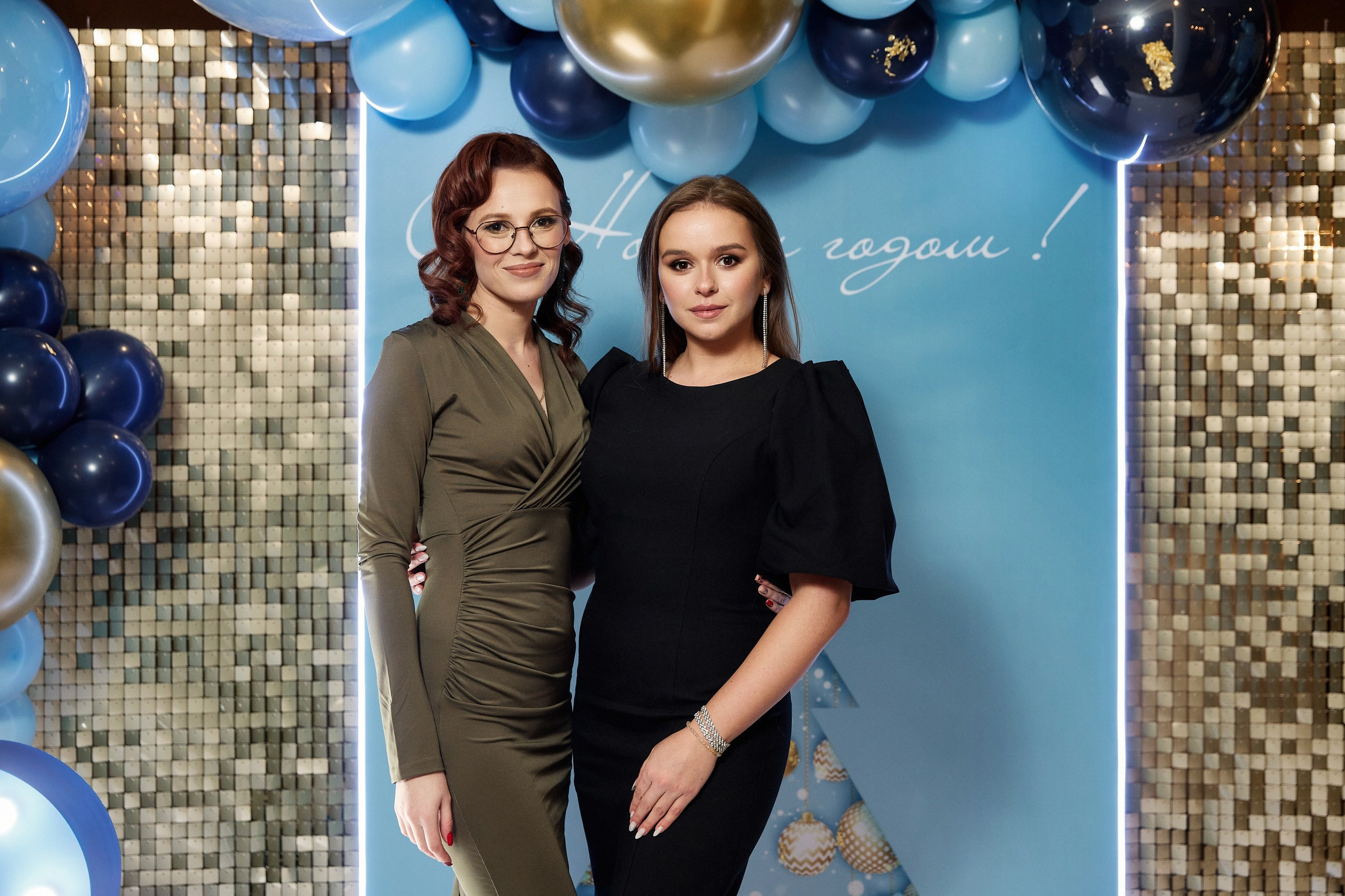 E8 / Новогодний корпоратив. Другой взгляд на фотографию