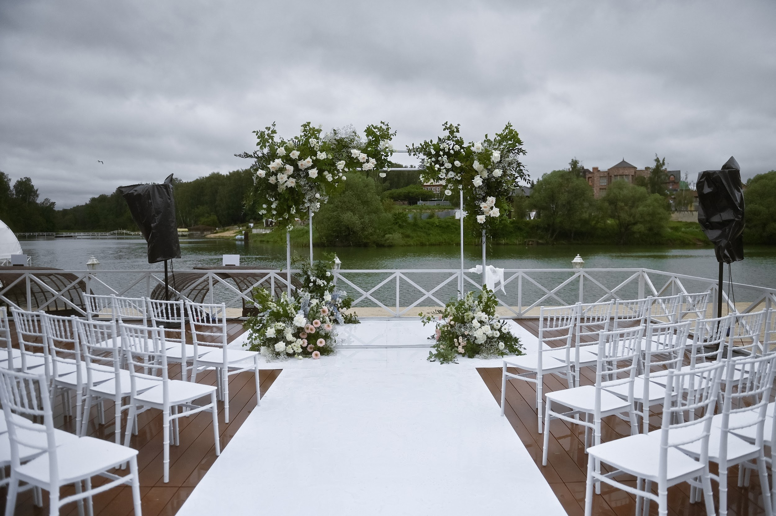 Свадьба в парк-отеле Орловский. Kirillova Studio — мастерская декора и событий Юли Кирилловой