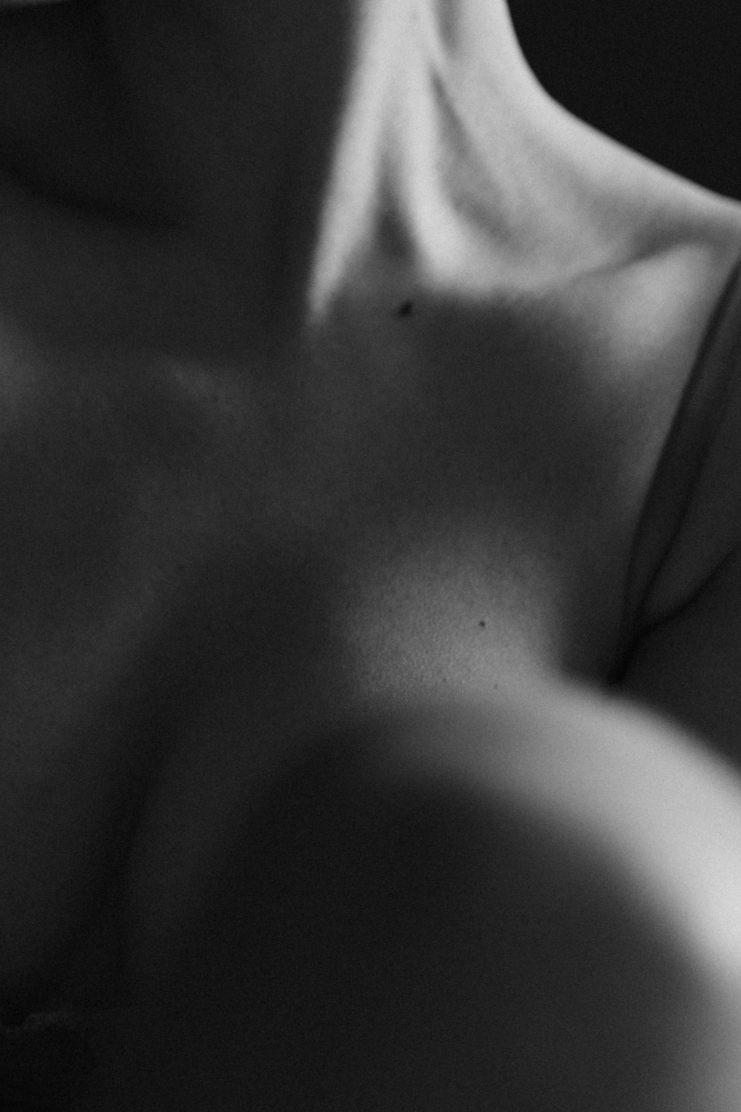 Обнажение. I am Diana, a portrait photographer. I take pictures around the world