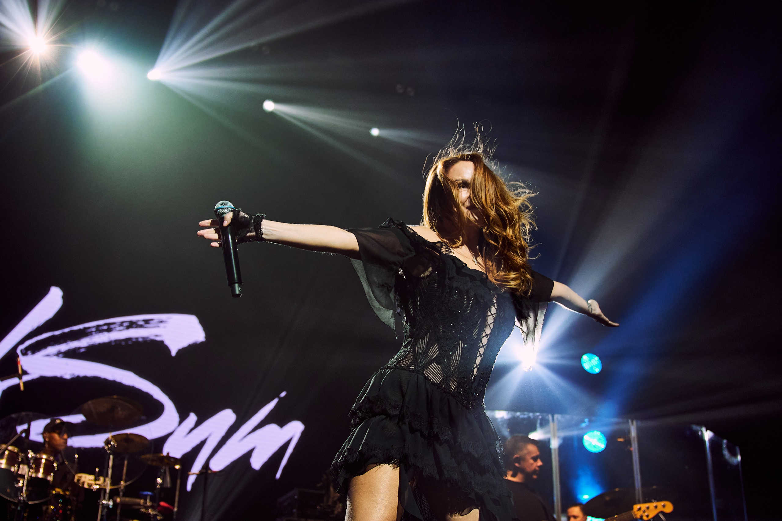 МАКСИМ & TELECLUB. Yekaterinburg, Sochi, Istanbul, Tiflis-Bshari Zaana’da fotoğrafçı