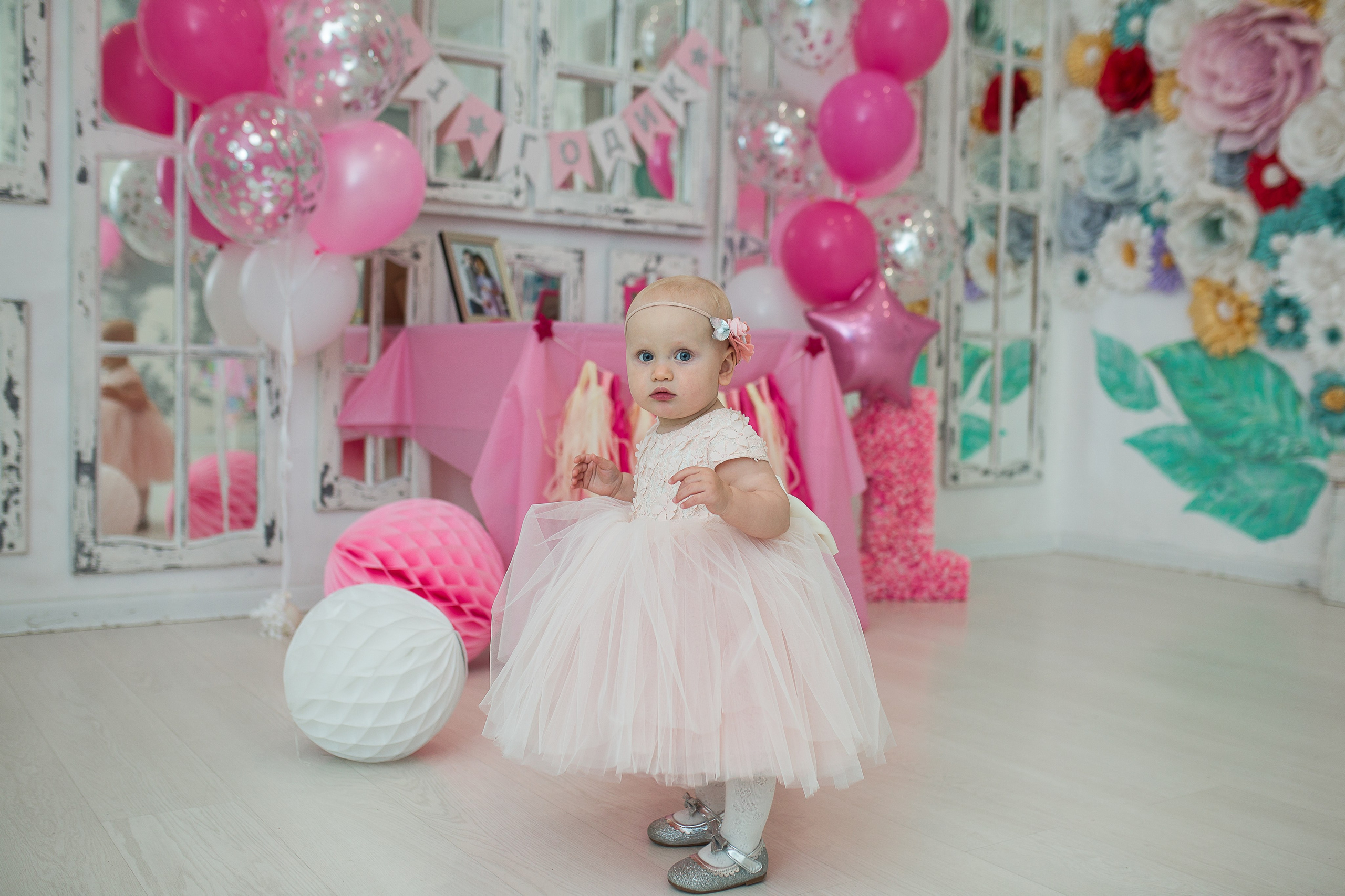 Годик Полине. Фотограф на Крещение, семейный фотограф в Москве