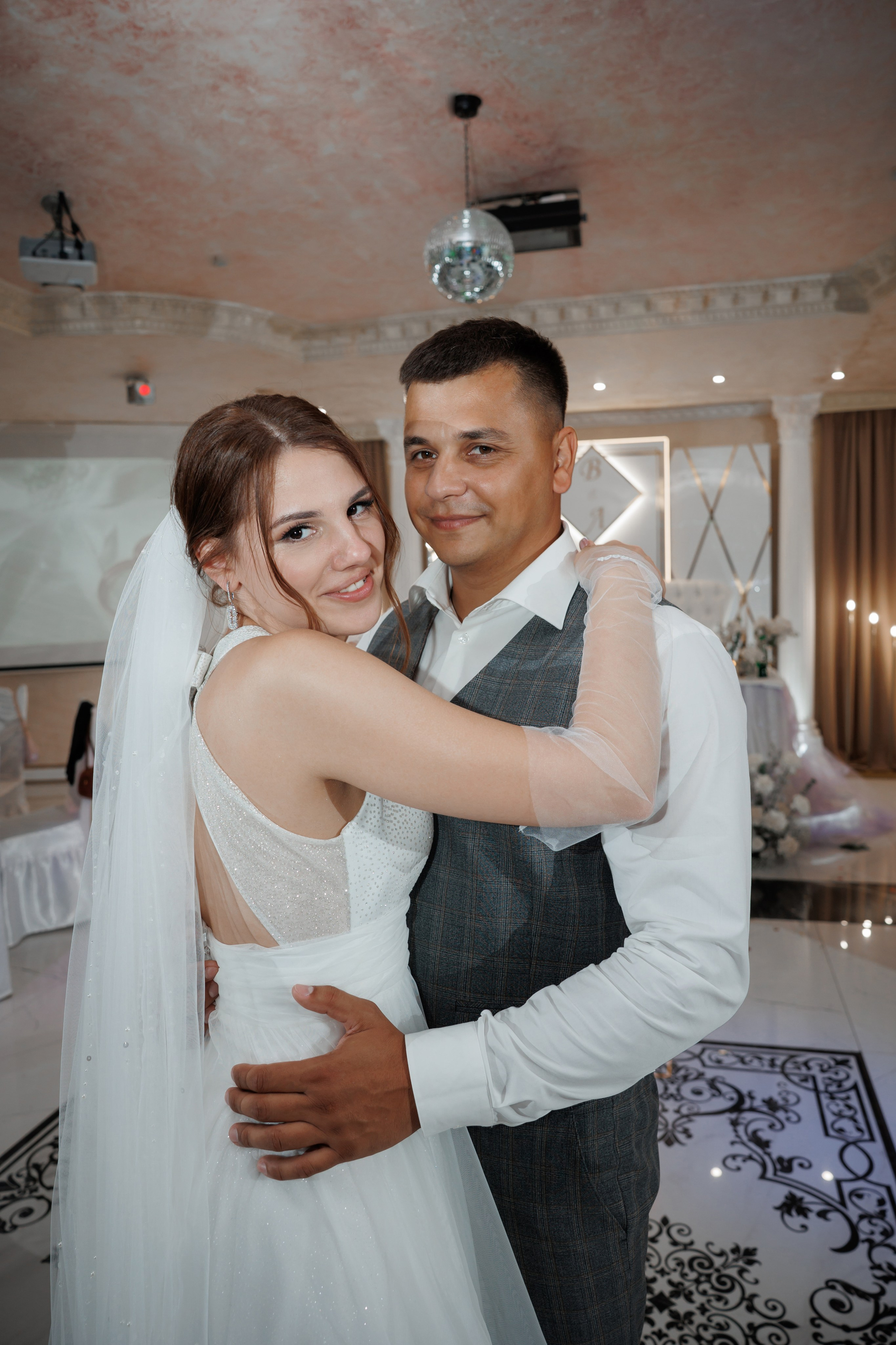 ЗАГС Бутово и Остафьево. Свадебный и репортажный фотограф (Москва, Королев и другие)