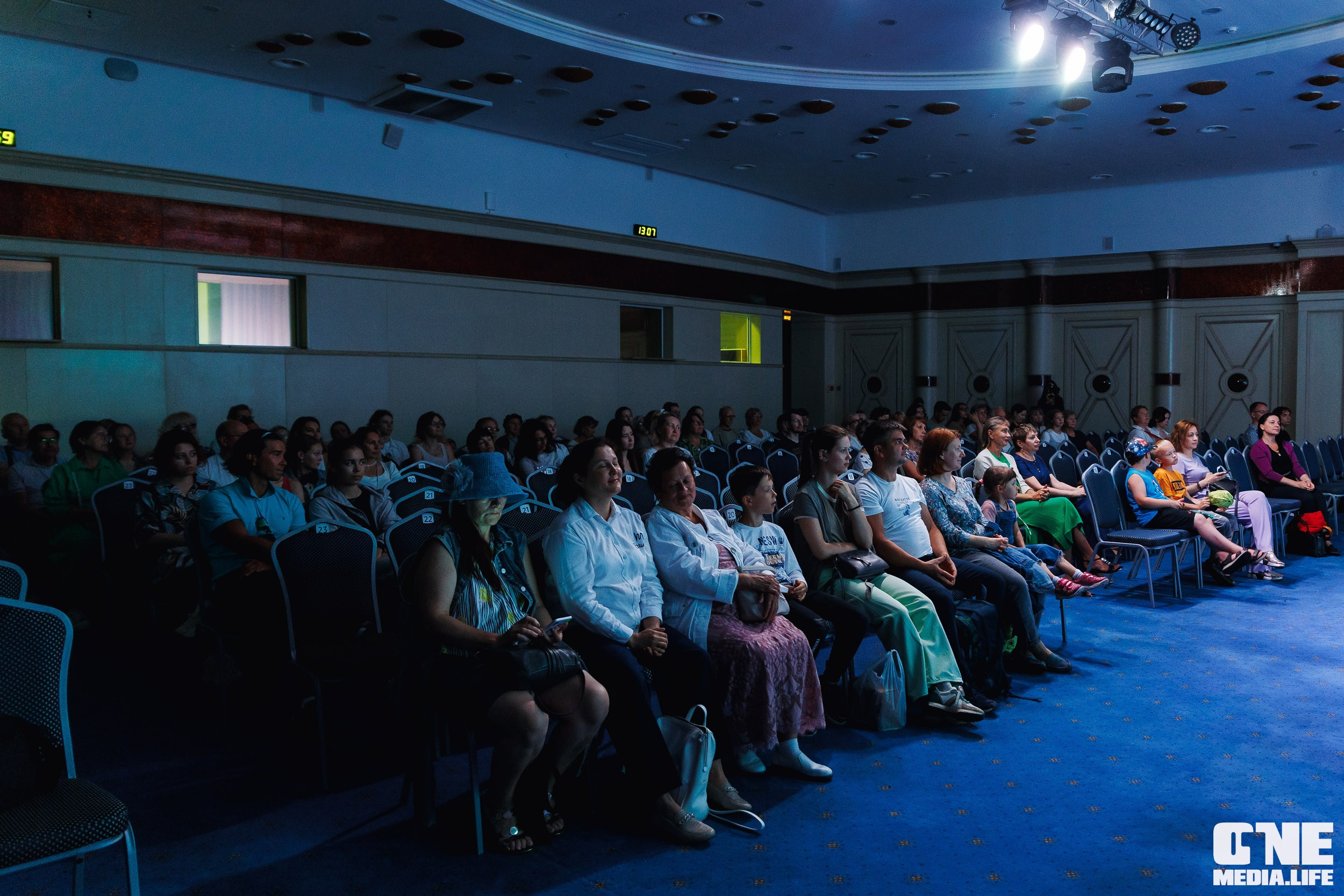 Фоторепортаж из Янтарь Холла. One Media Life: фоторепортажи, фотоотчеты с мероприятий и заведений