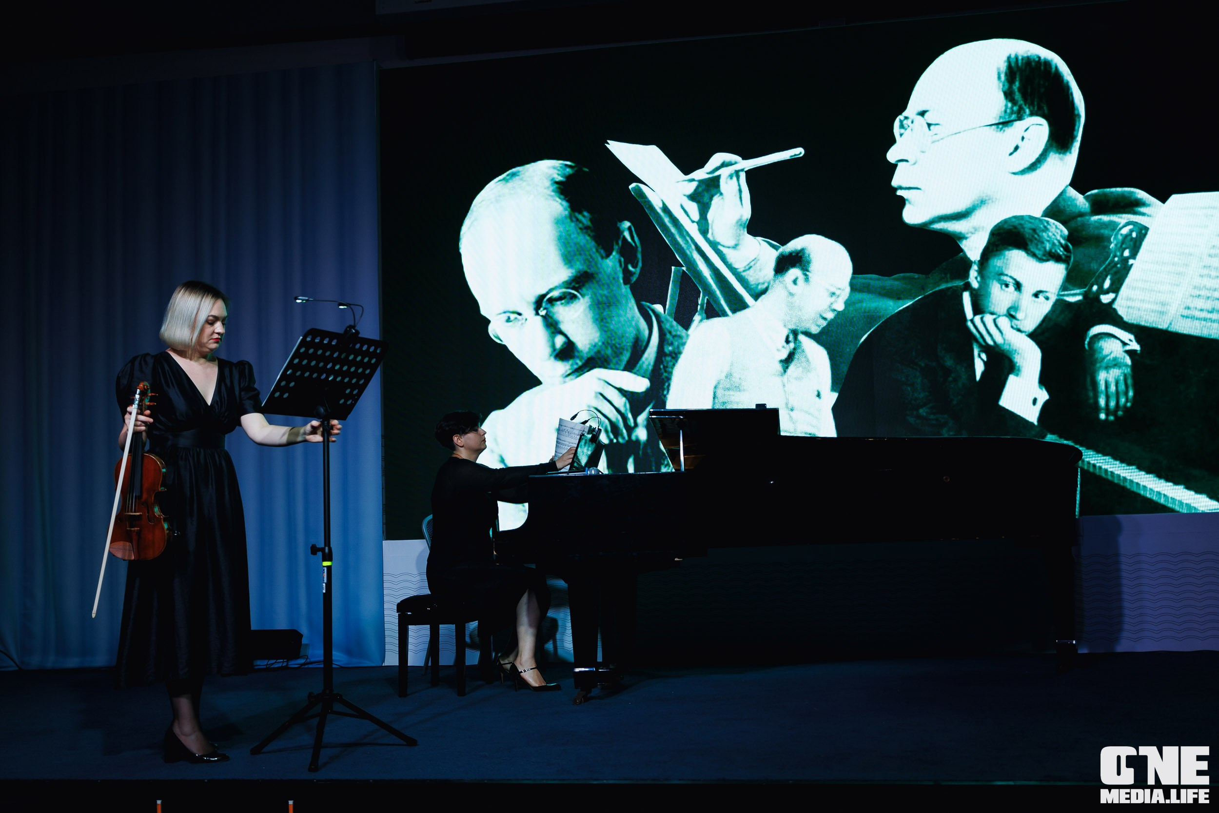 Фоторепортаж из Янтарь Холла. One Media Life: фоторепортажи, фотоотчеты с мероприятий и заведений