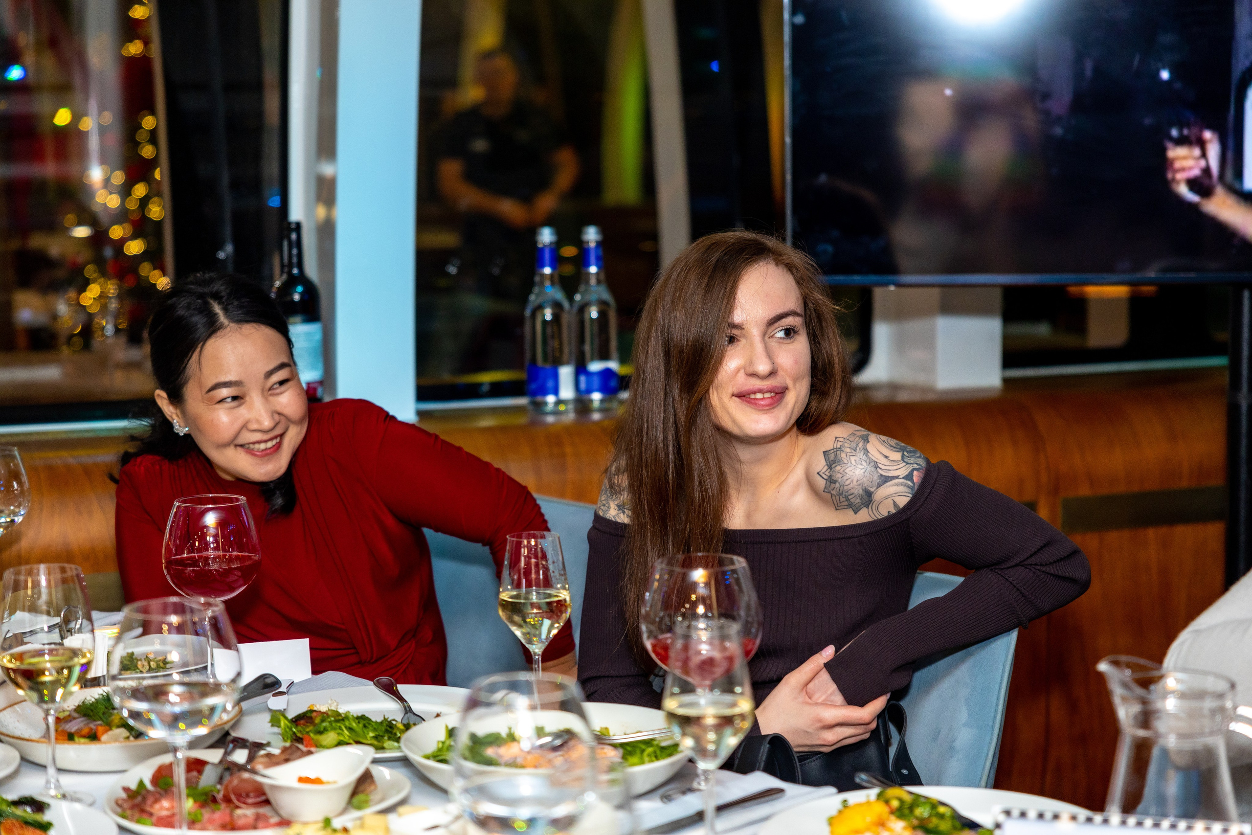 Корпоратив на теплоходе. Дарья Бухреева — фотограф, видеограф и фототерапевт. Москва и мир