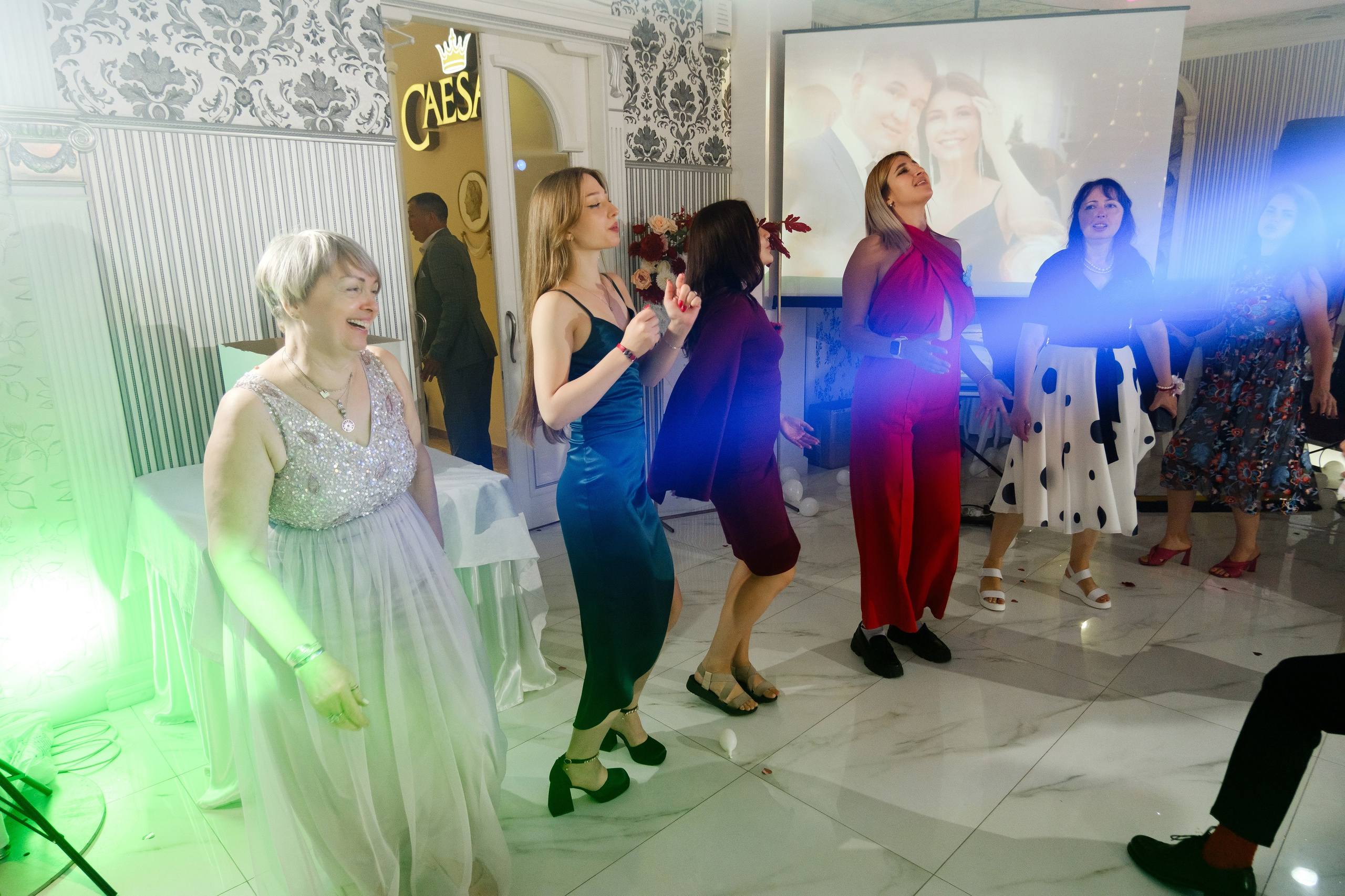 Михаил и Юлия. Свадебный фотограф | репортаж | праздники | крещение