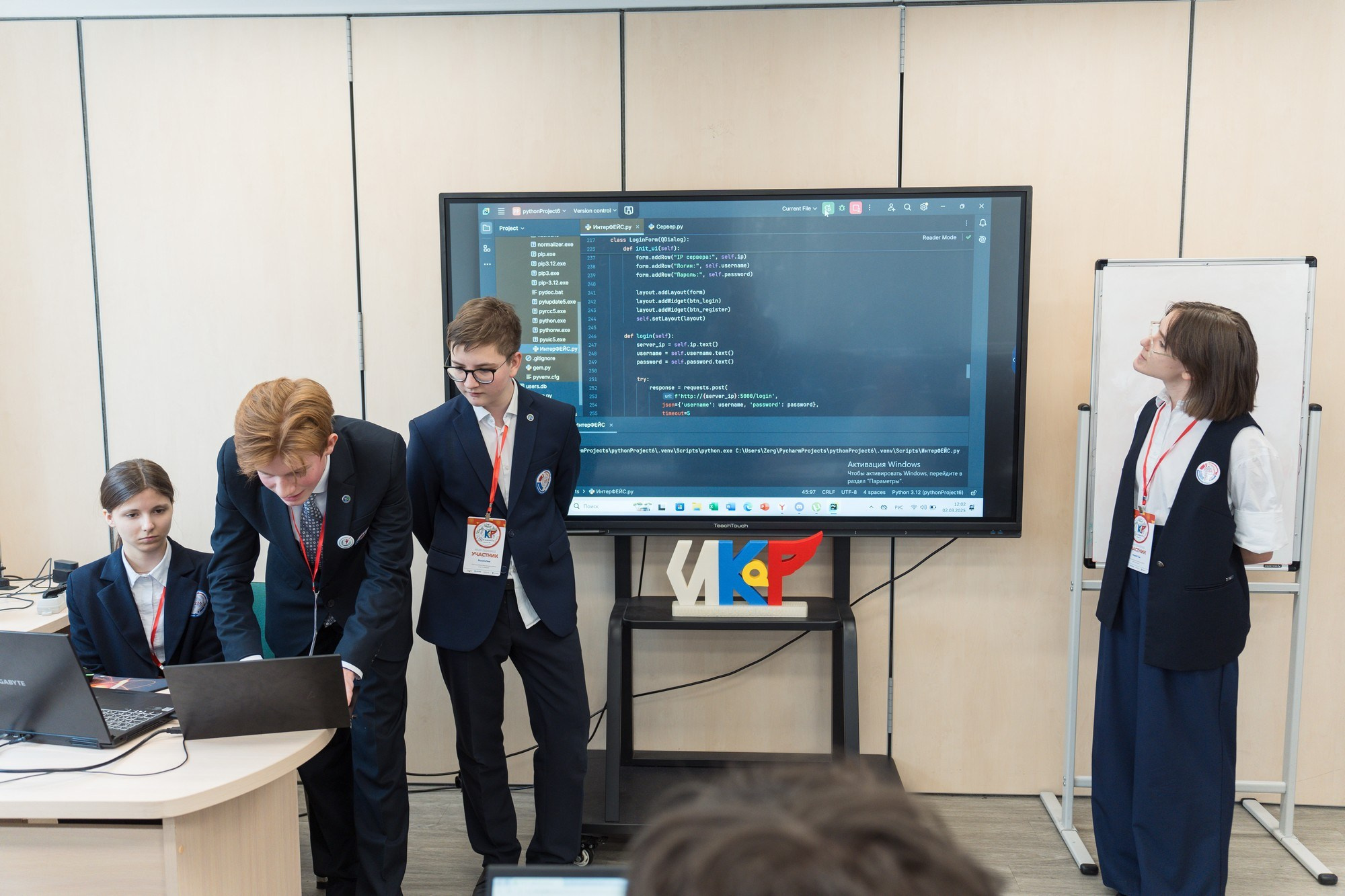 Инженерные кадры России. Репортажная съёмка в Санкт-Петербурге, Константин Петров