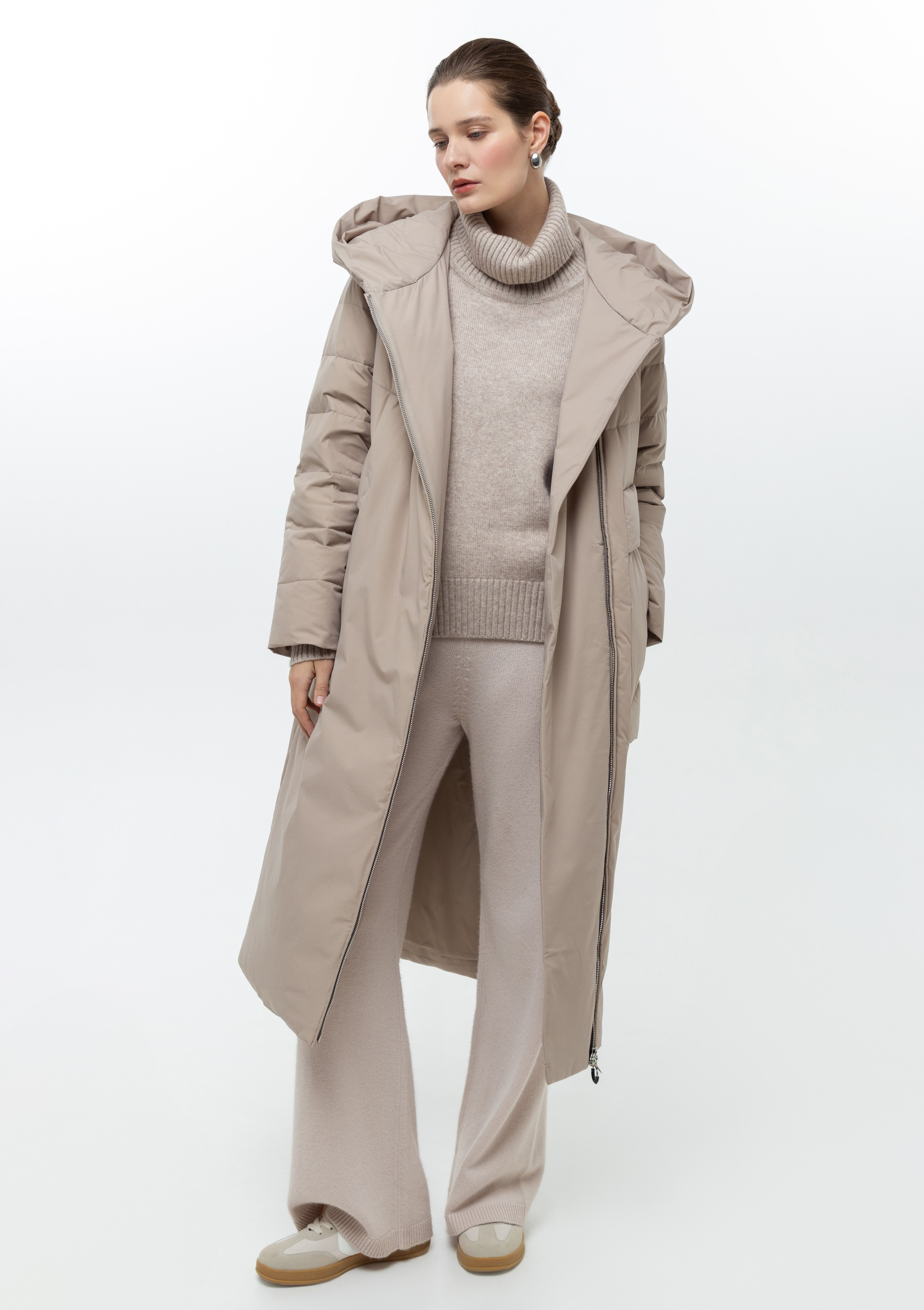 Каталог. Верхняя одежда + трикотаж бренда. 4ч,. Визажист для брендов, Фэшн продюсер Олеся Глушкова