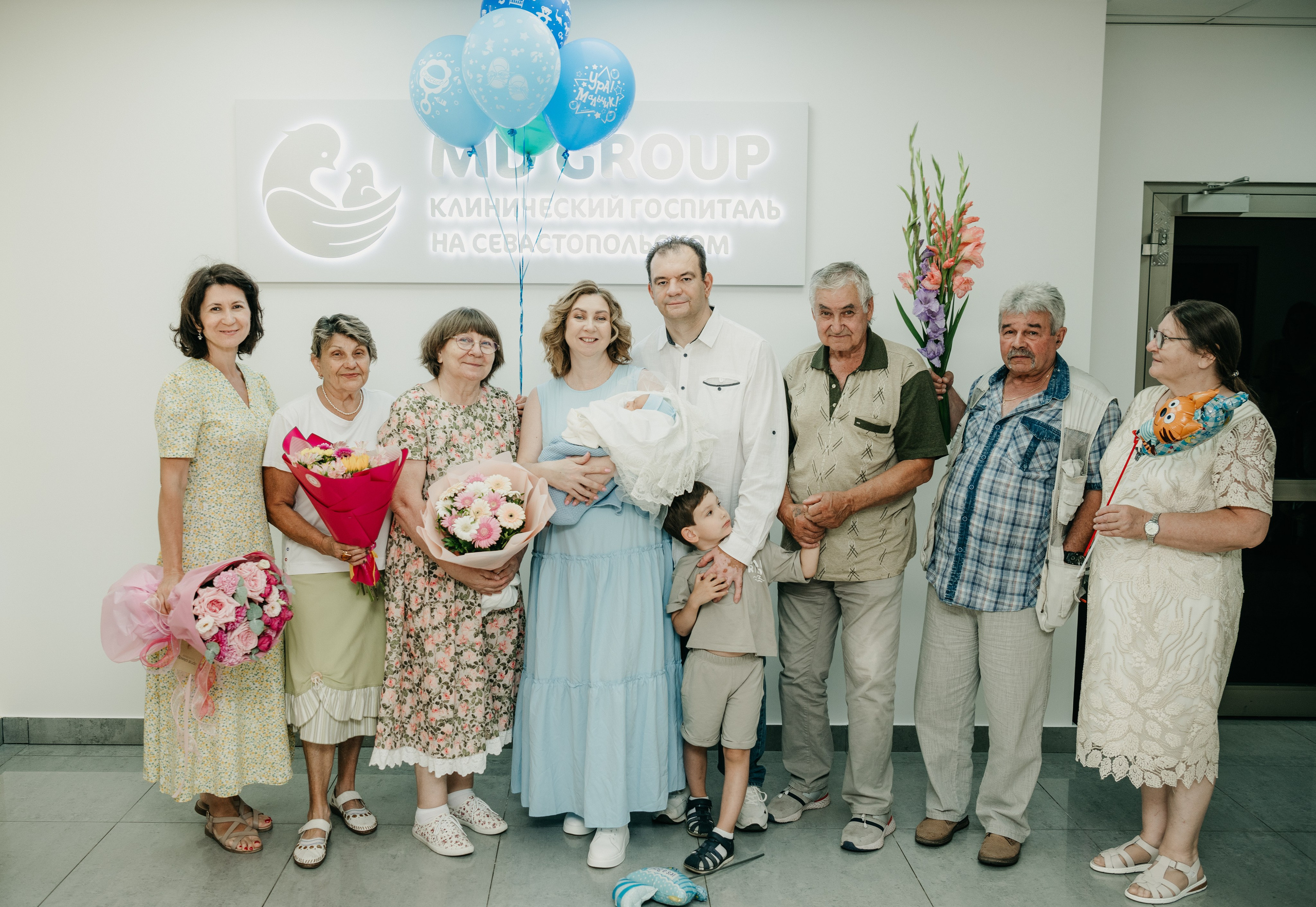 Выписка Андрюши. «Мать и дитя» на Севастопольском. Фотограф на выписку из роддома в Москве и МО