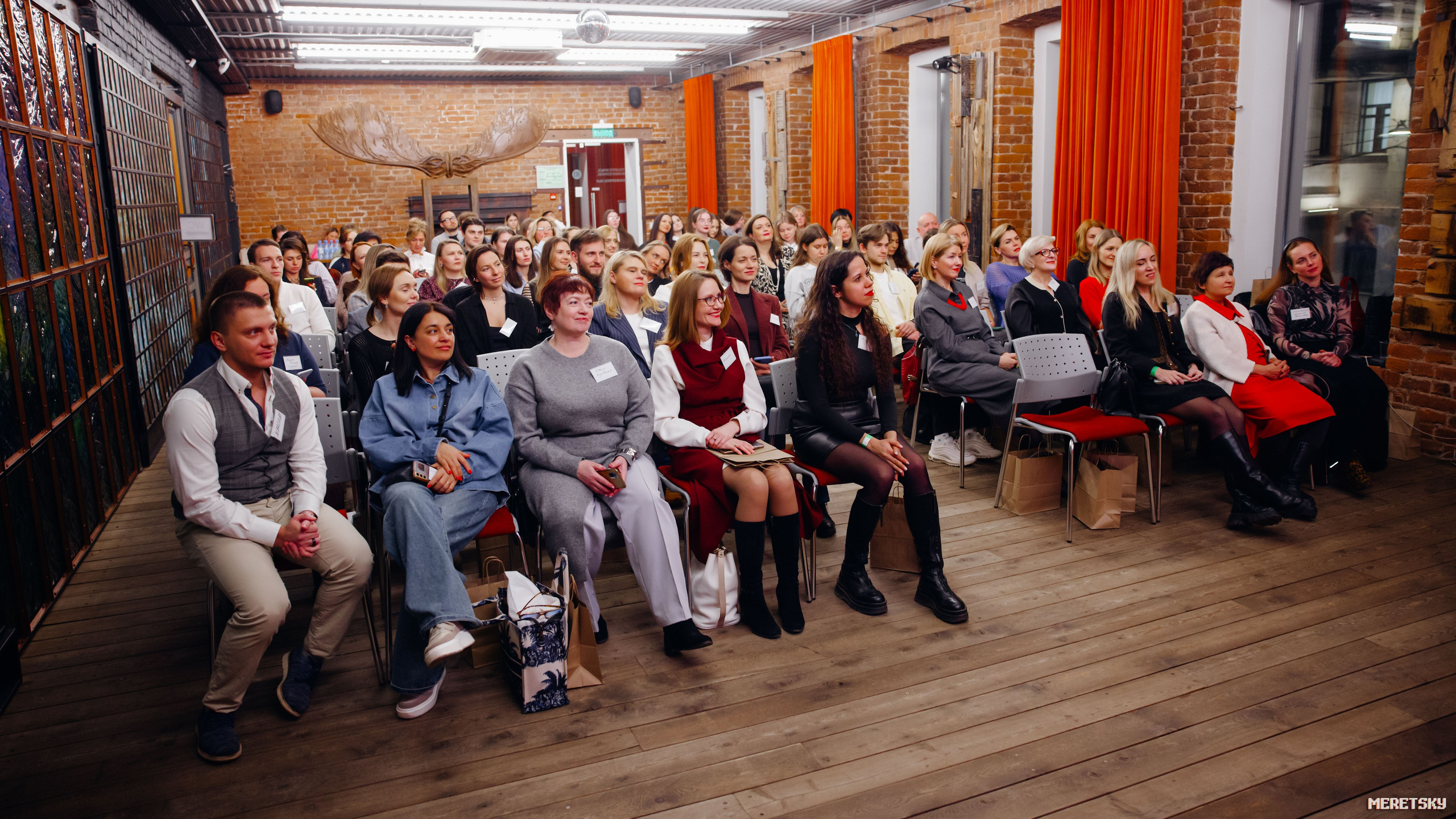 Нетворкинг 11 марта. Репортажный и портретный фотограф в Санкт-Петербурге Юрий Мерецкий