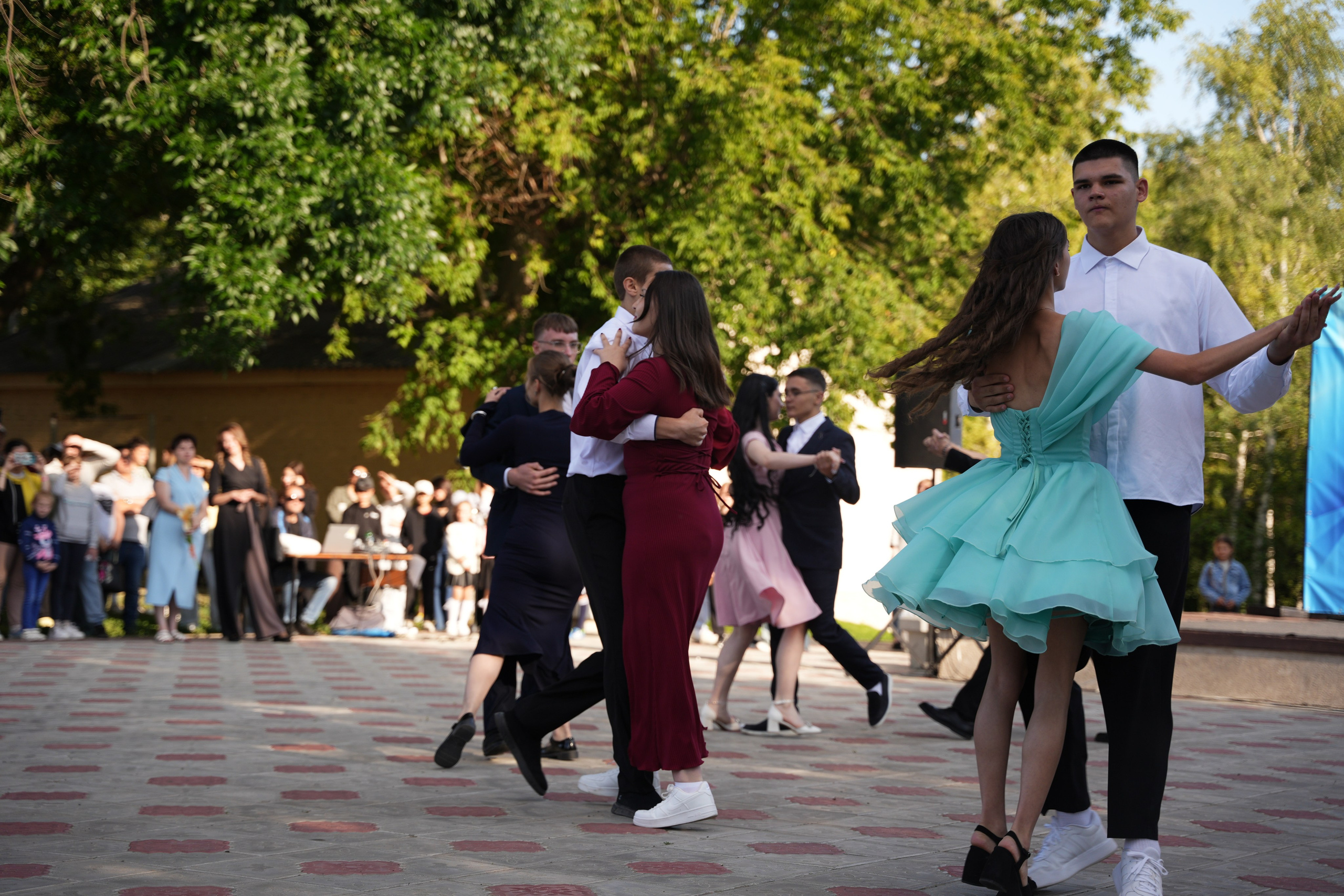 Выпускной в парке. Ольга Плаксина фотограф в Саратове