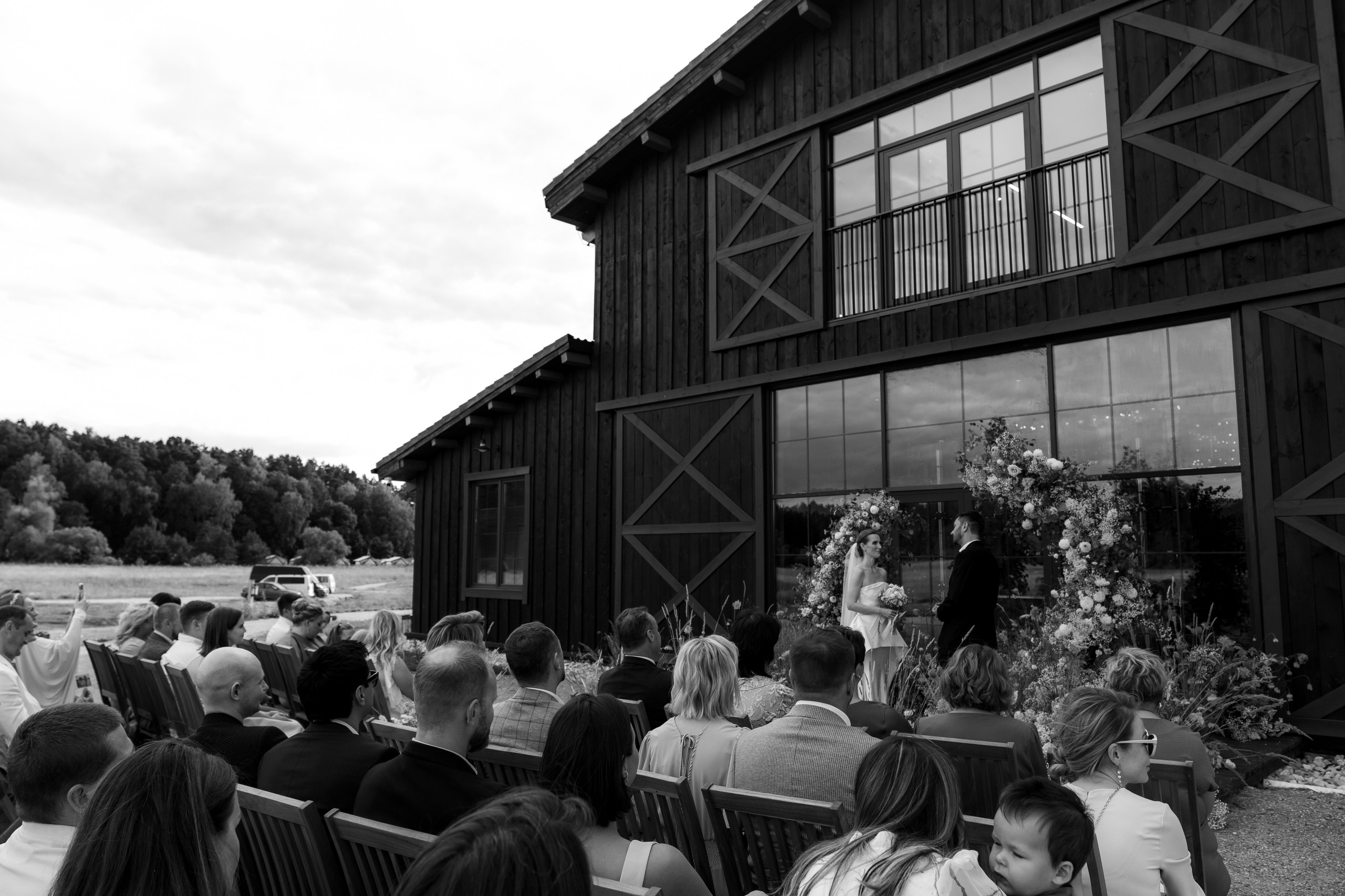 At the edge of world. Сентиментальная свадебная фотография