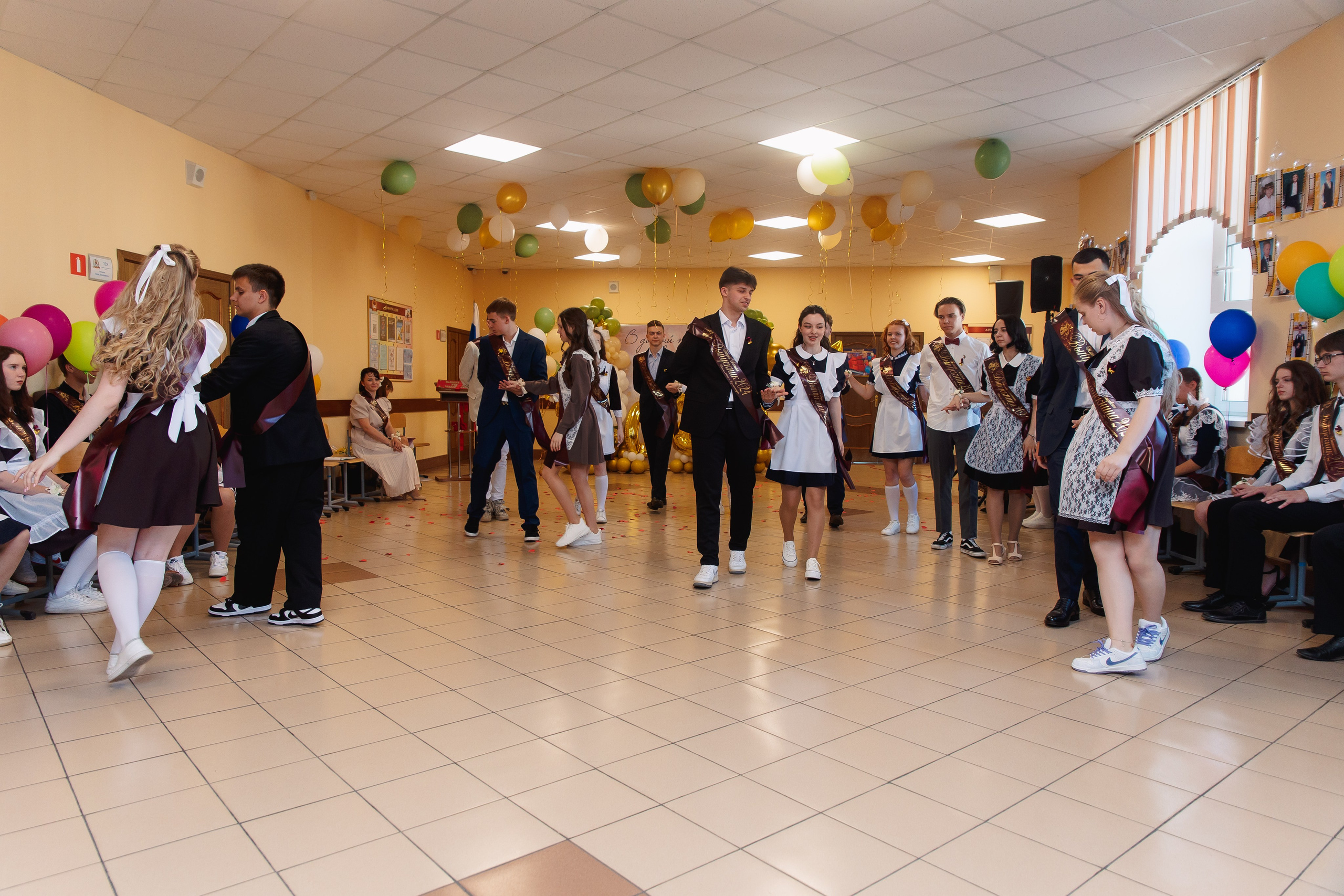 Последний звонок. Фотограф в Кронштадте и Санкт-Петербурге Анастасия Коваленко