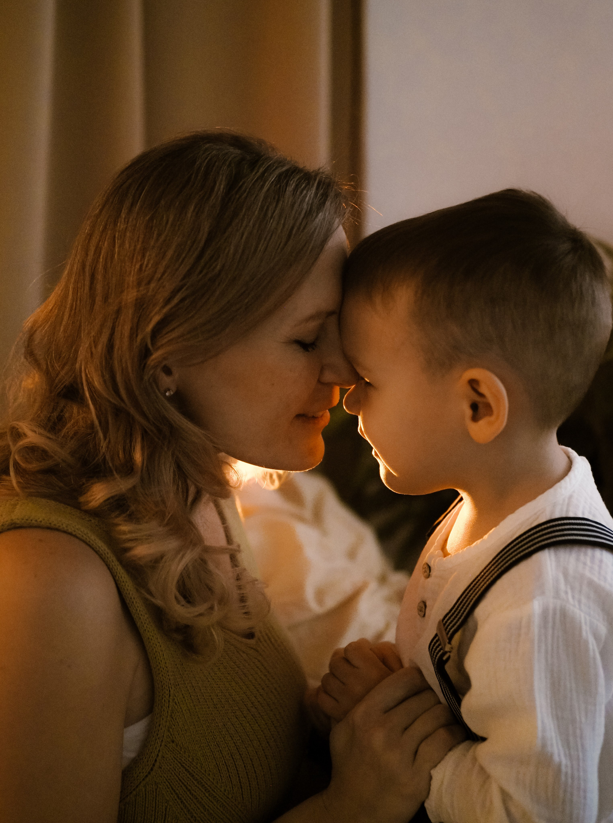 Если фото у елочки, то вот так. Фотограф Рязань. Семейный Свадебный фотограф