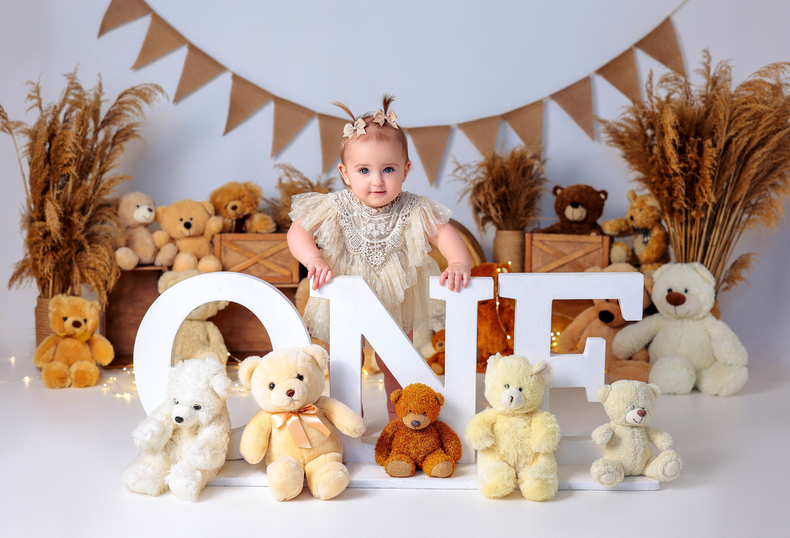 Малышки Антураж