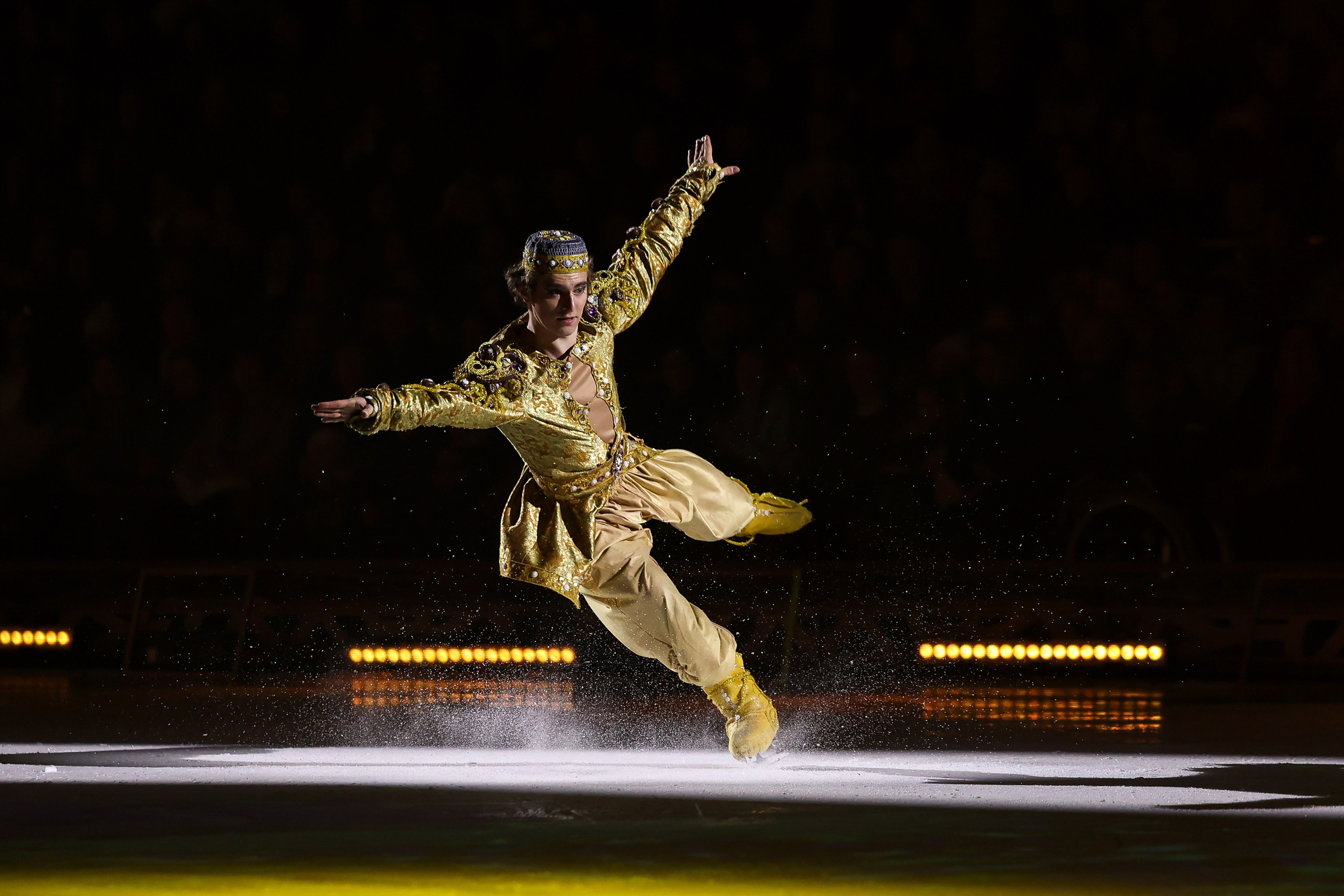 «История любви Шахеризады» шоу на льду 03.01.2024. Спортивный и репортажный фотограф Антон Тереханов