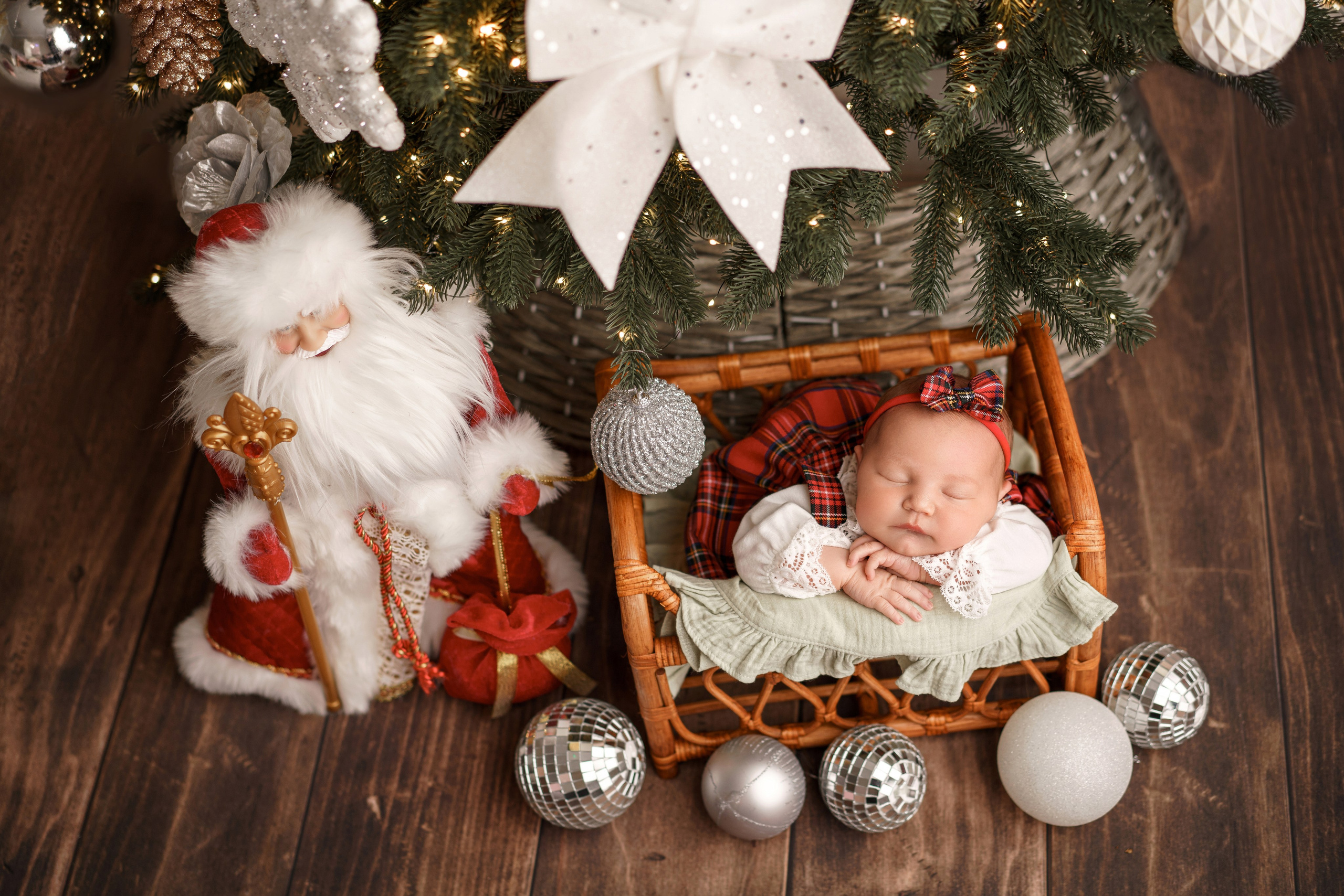 Костюмы и аксессуары для фотосессии новорожденных | Реквизит для съемки newborn в Москве. Фотосессия новорожденных в Москве и Московской области | Профессиональный фотограф newborn — Татьяна Иванова