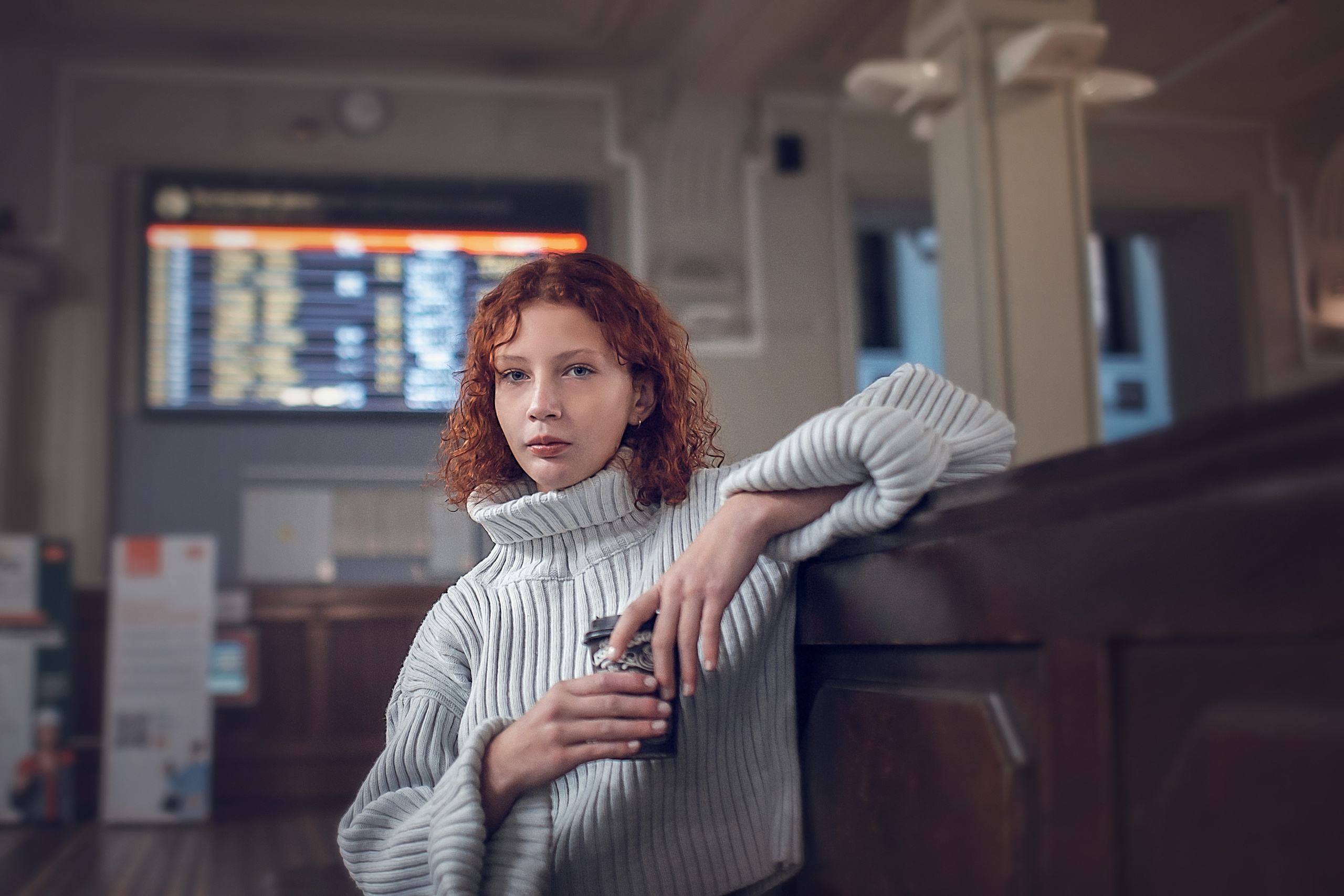 Кира. Витебский вокзал. Семейный фотограф в Санкт-Петербурге