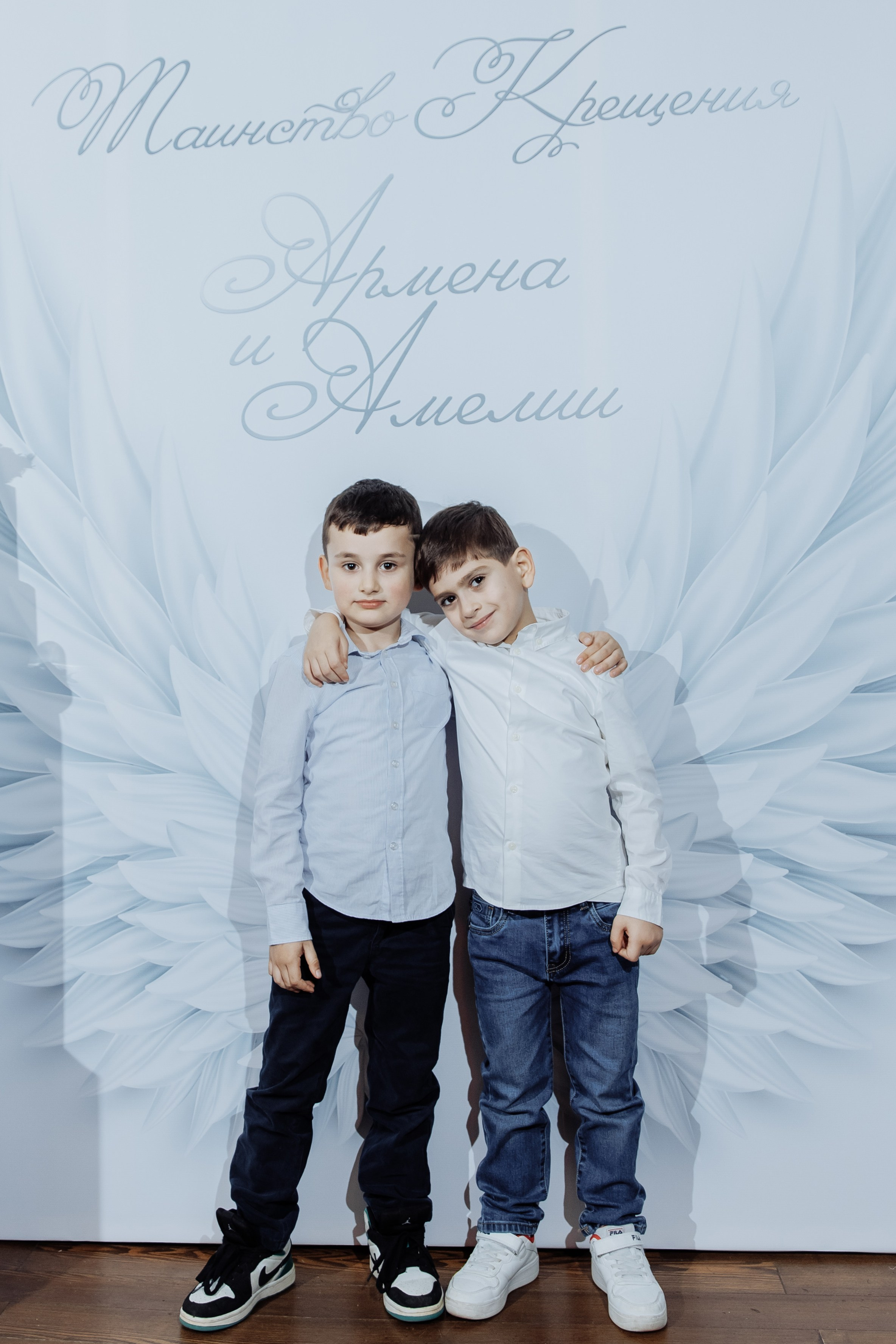 Крестины и день рождения. Семейный фотограф на крещение и венчание