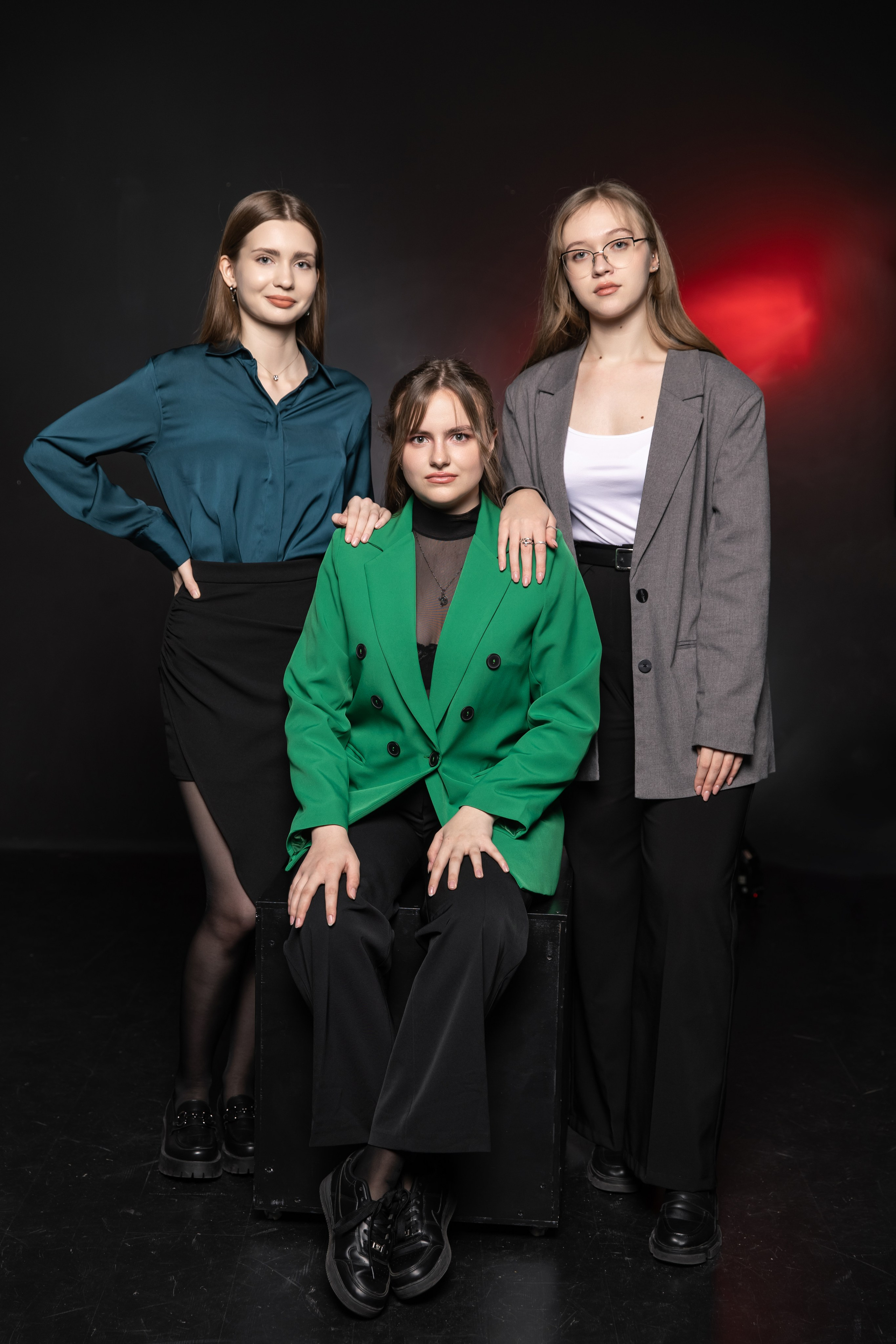 Групповые фото для старших классов в фотостудии. Выпускные альбомы Евгении Виноградовой г. Липецк