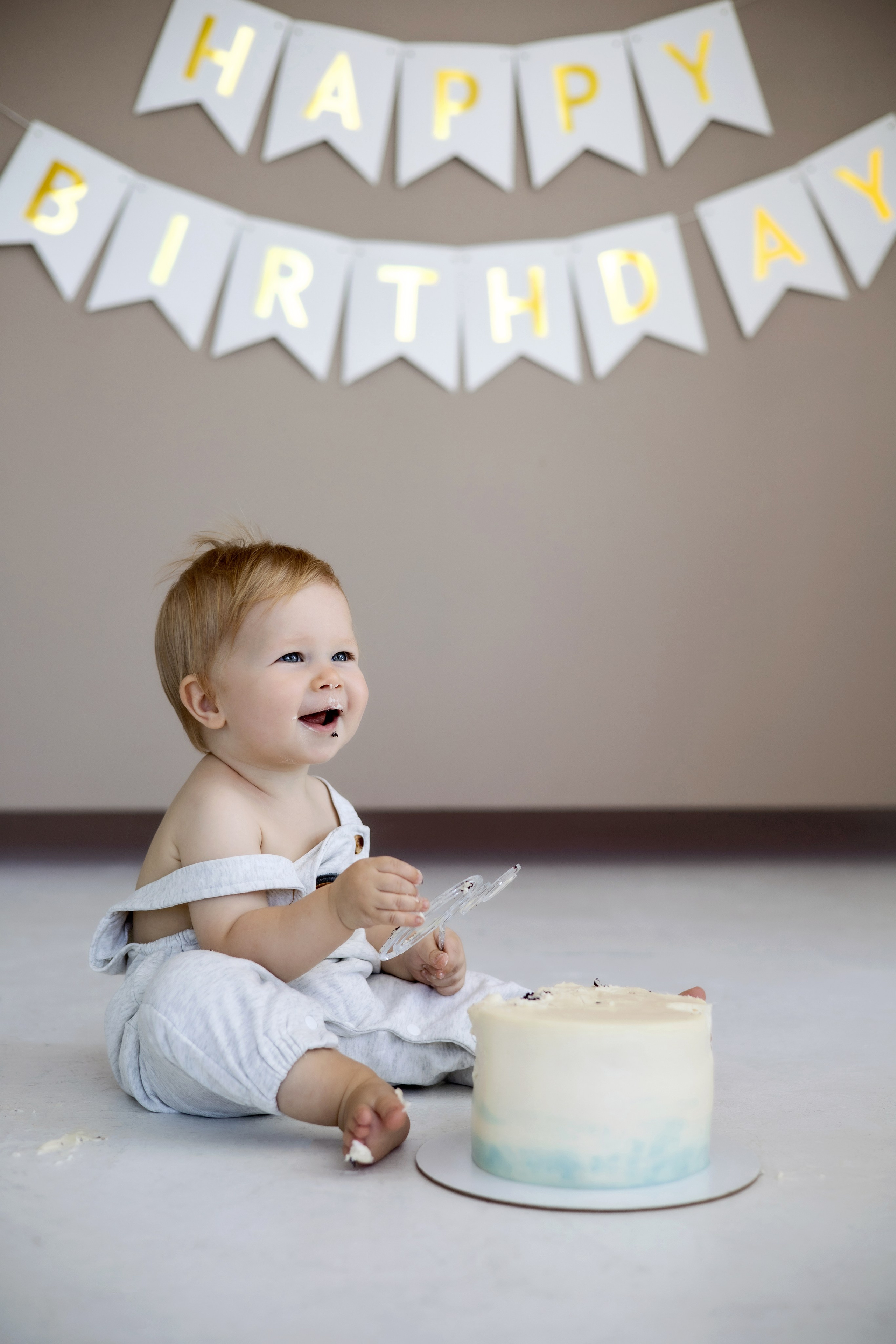 Сашеньке 1 годик. Фотограф Надежда Лукьянова