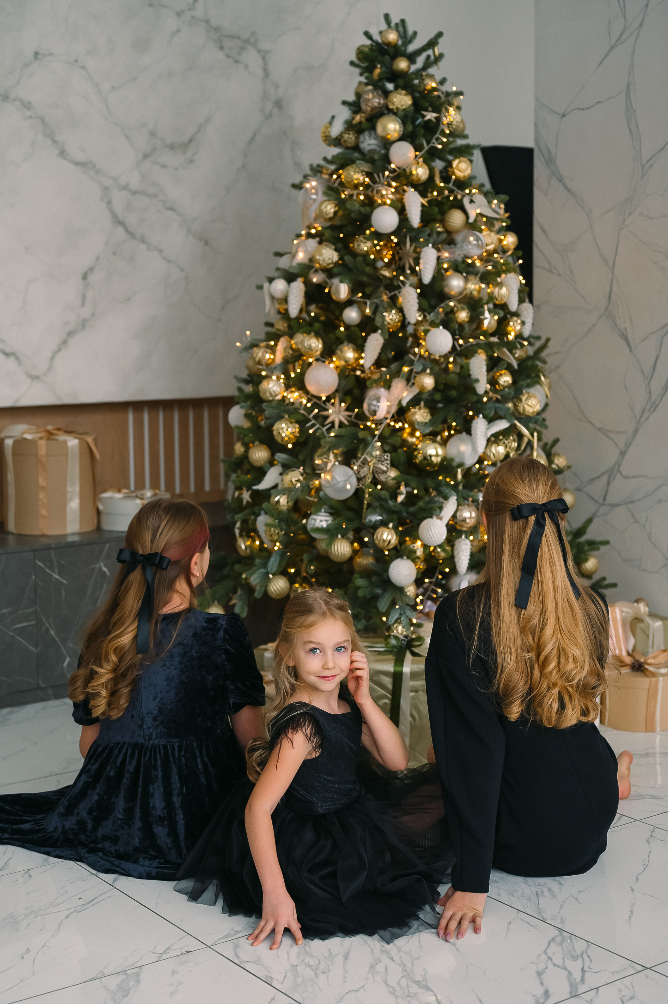 Семейная фотосессия в студии. Фотограф Юлия Кондратьева