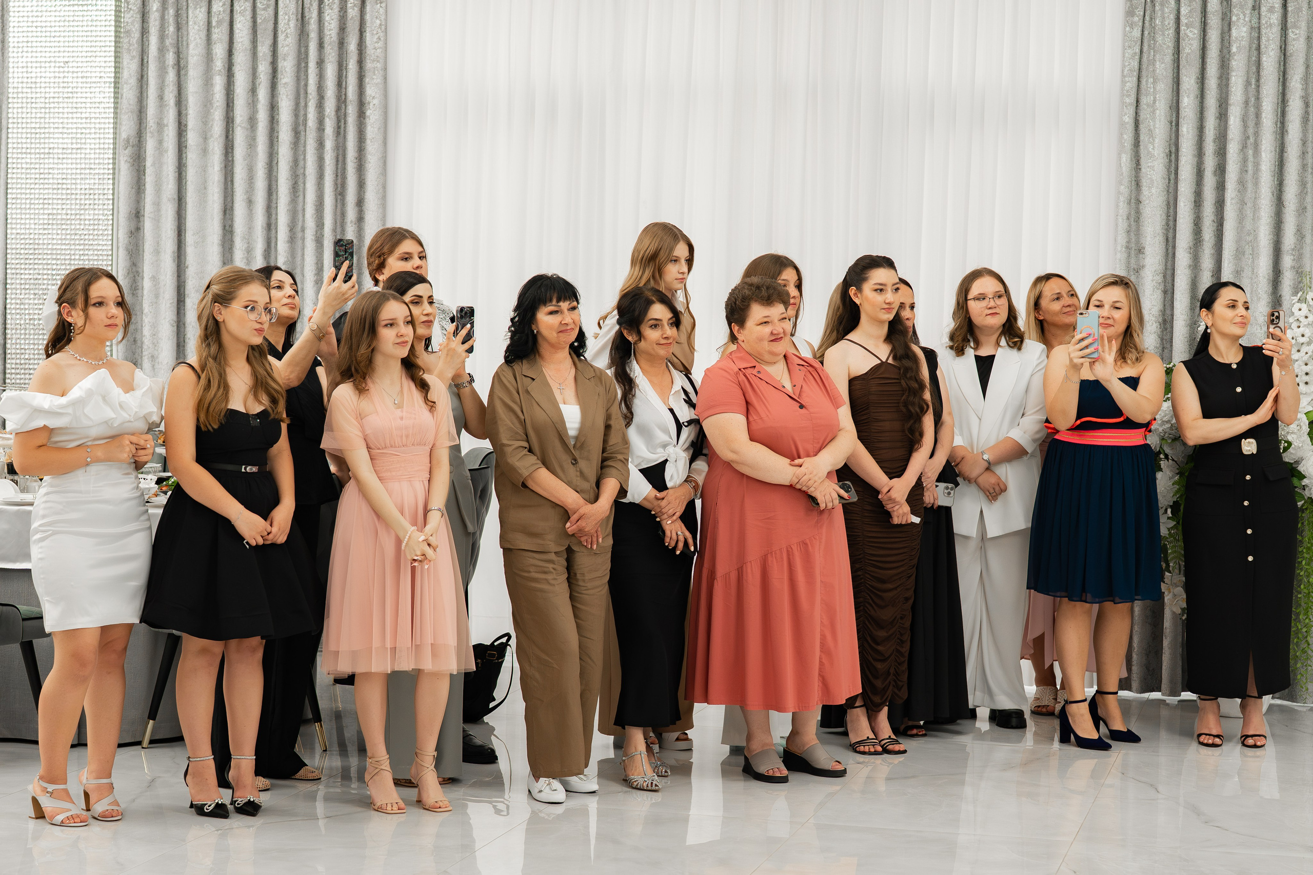 Школьный бал. Фотограф видеограф Геннадий Янбаев в Сочи, Краснодаре