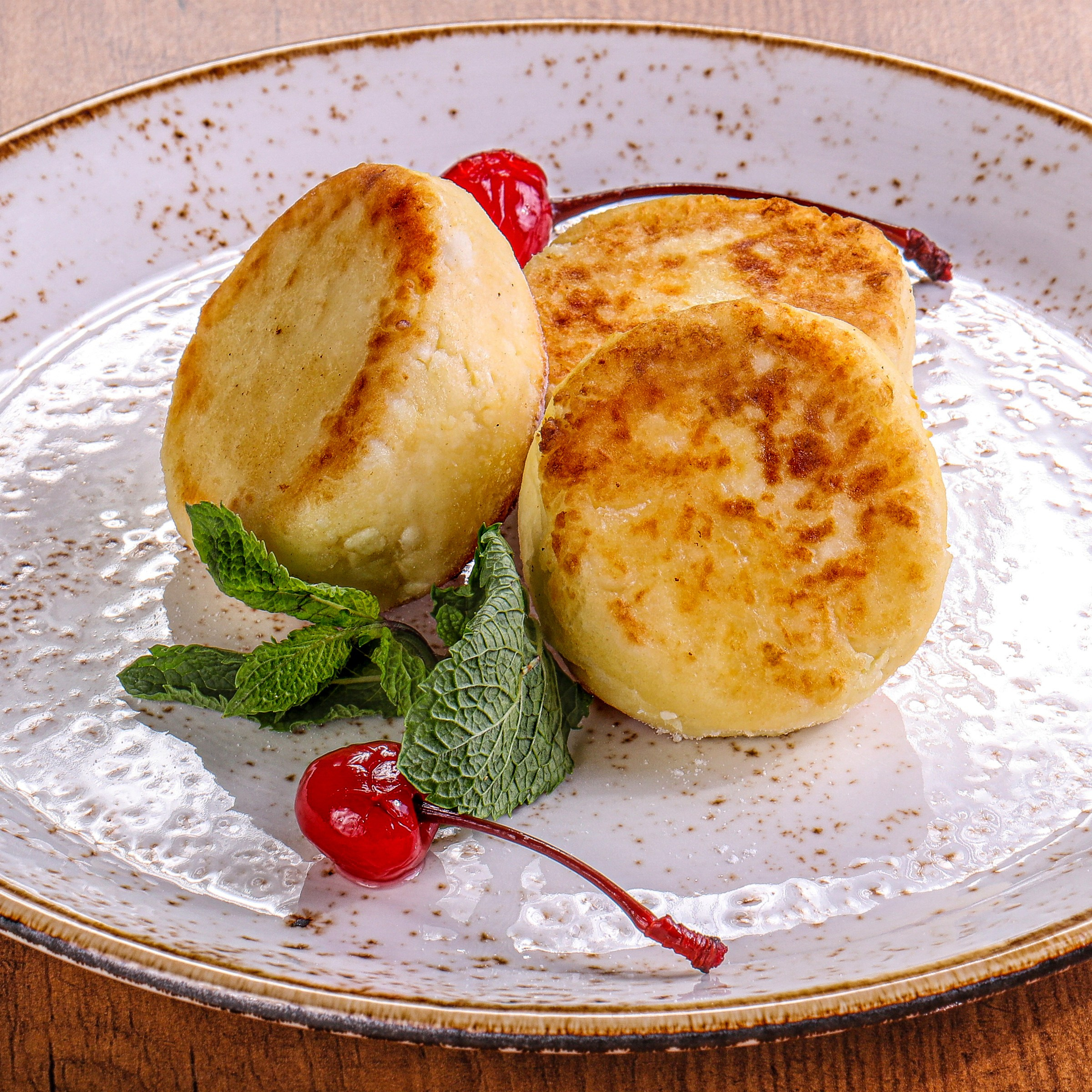 Фотосъемка блюд европейской кухни. Заказ по тел.: +7 (906) 006-90-22. Фуд-фотограф Андрей Старостин — съемка еды в Москве. 9000 руб. в час