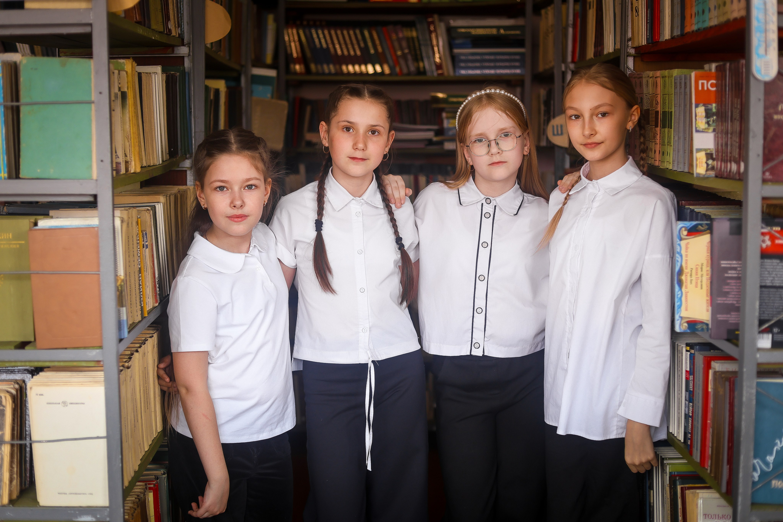 Начальная школа. Выпускные альбомы для школ и Детских садов в Барнауле /Выпускные/Свадебные/Детские/Семейные и др. виды съёмок /Фотограф Вера Валейко