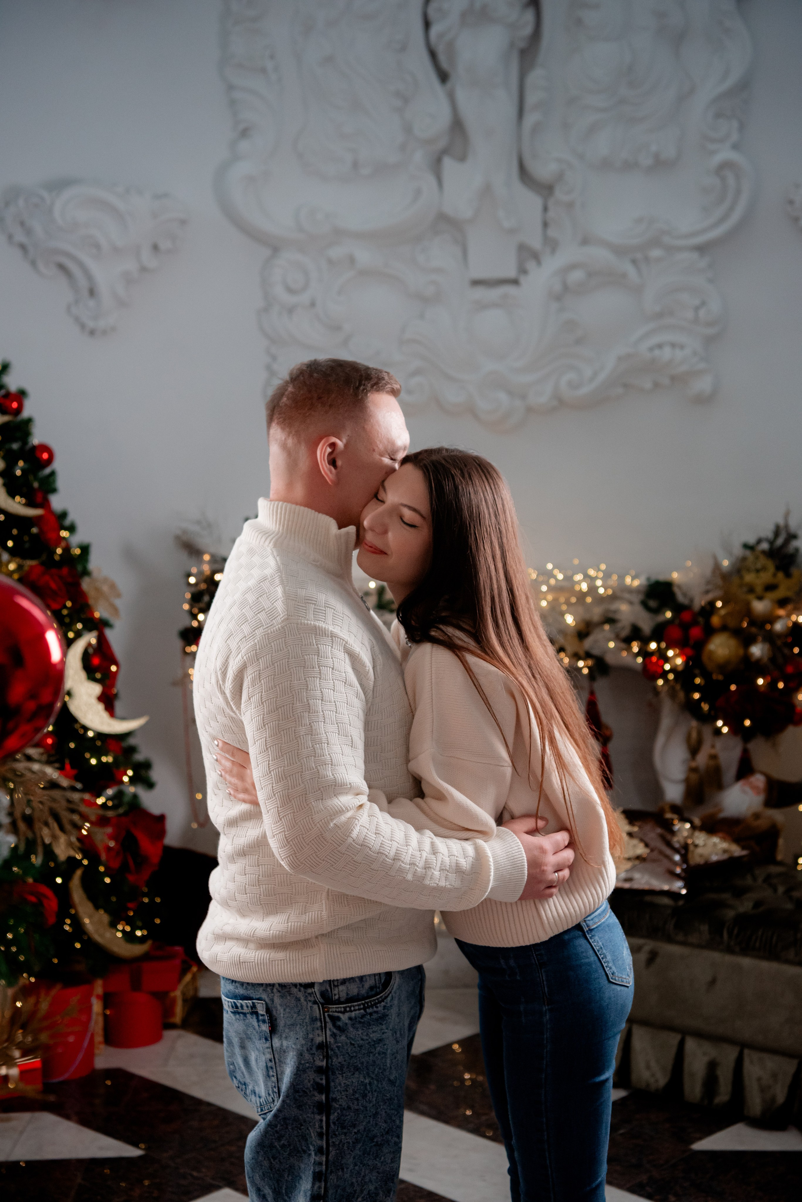 Фотосессия пары в студии Ред Хаус. Фотограф в Волгограде и Волжском Александр Горбань