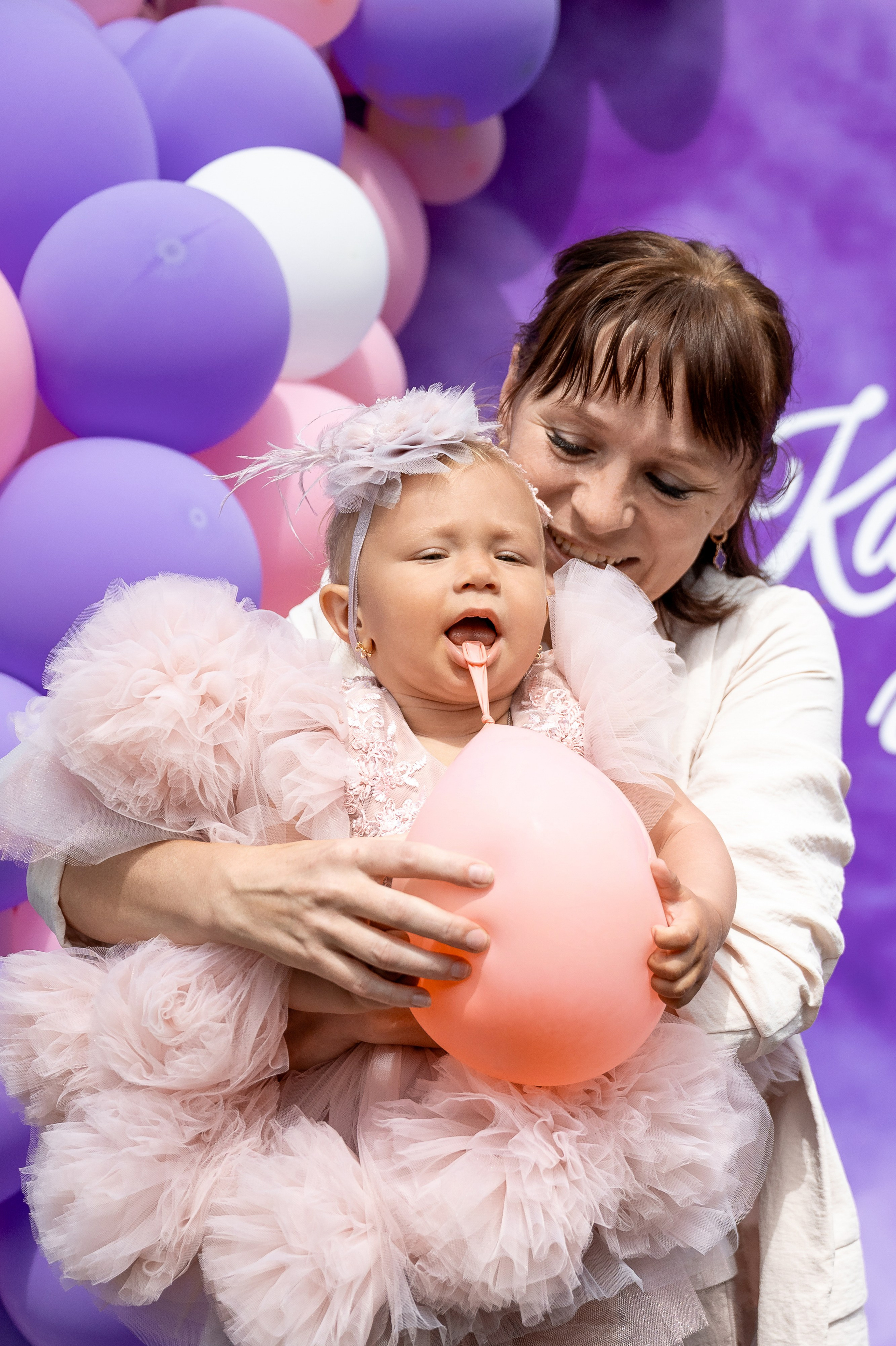 Катюше 1 годик. Фотозона. Свадебный, семейный и репортажный фотограф. Брянск. Эльвира Голенкова